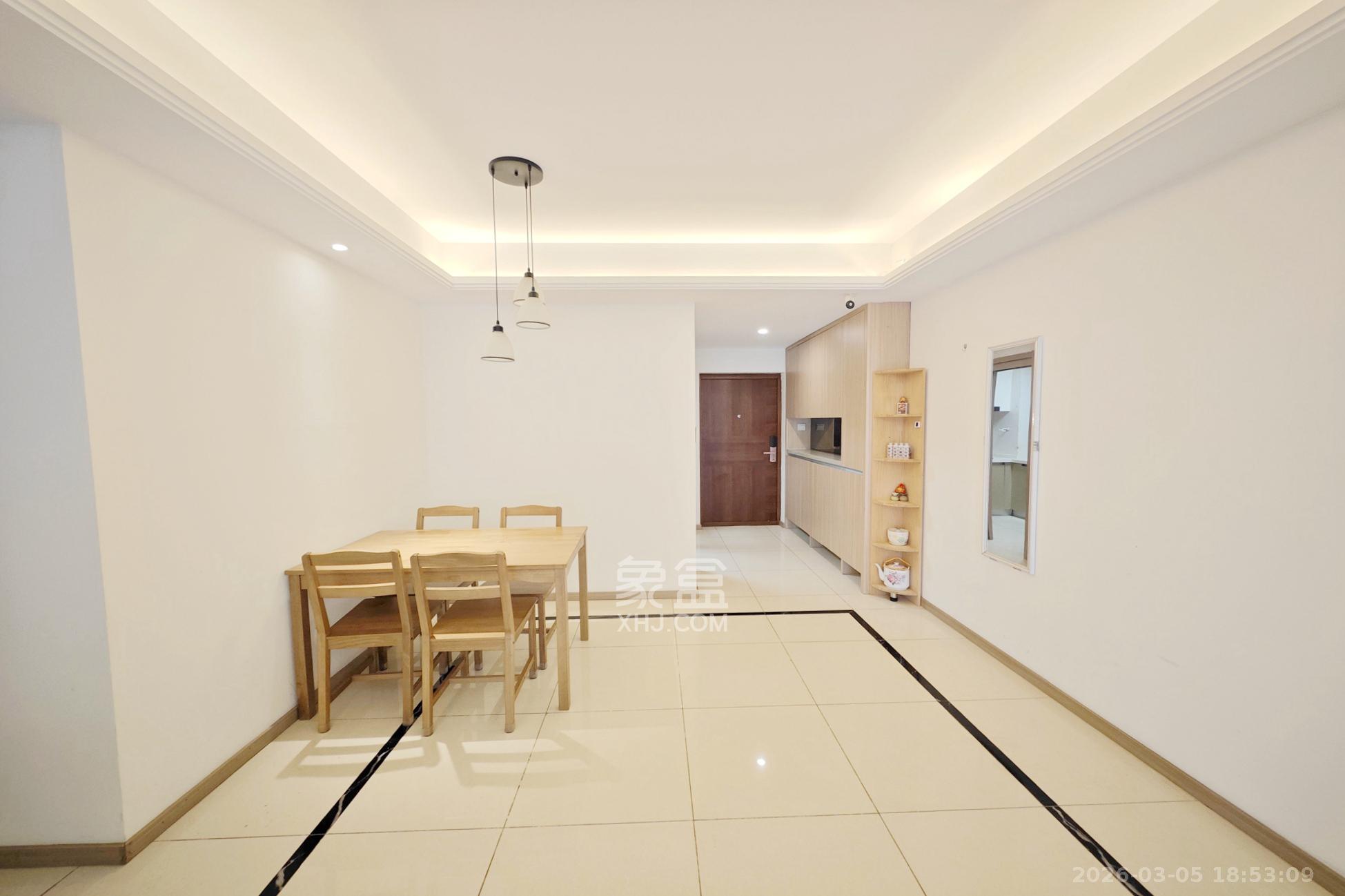 长沙高铁吾悦广场  3室2厅2卫    118.0万