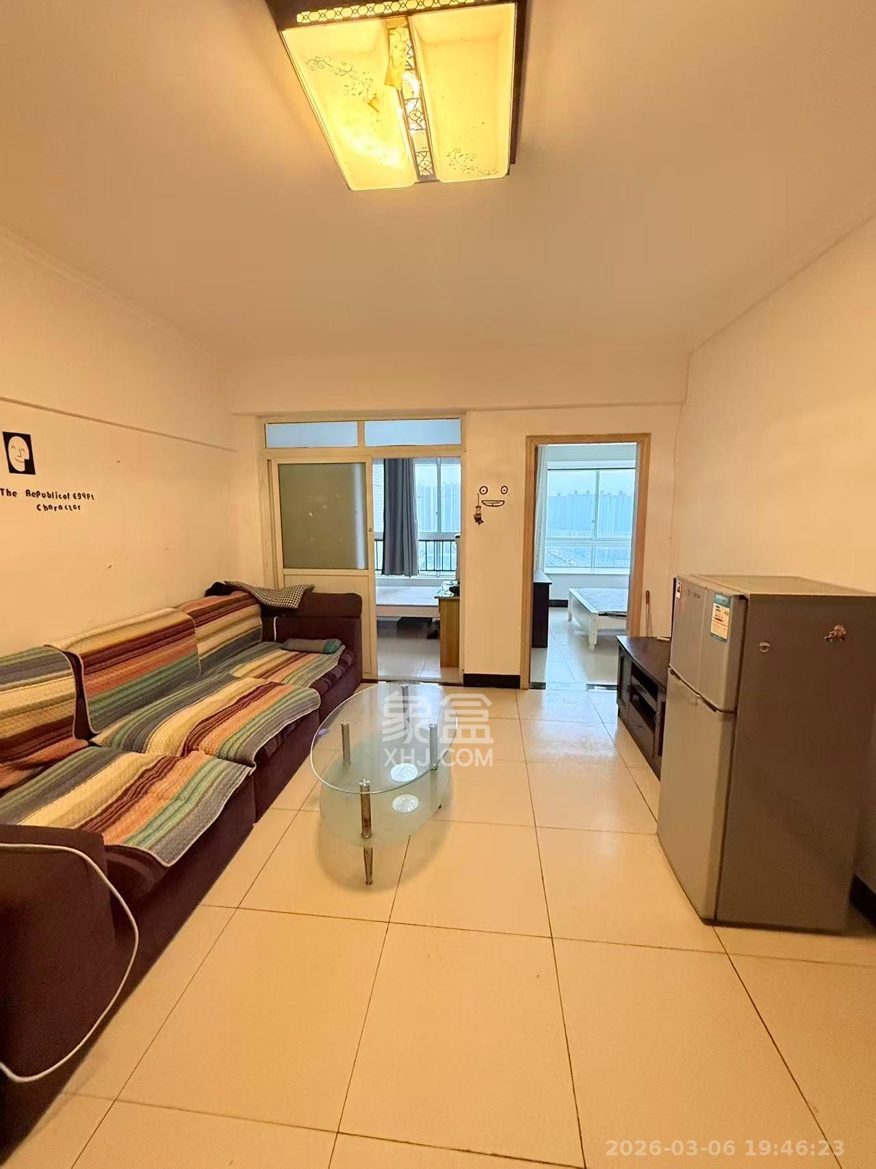 月湖兰庭  1室1厅1卫    1900.0元/月