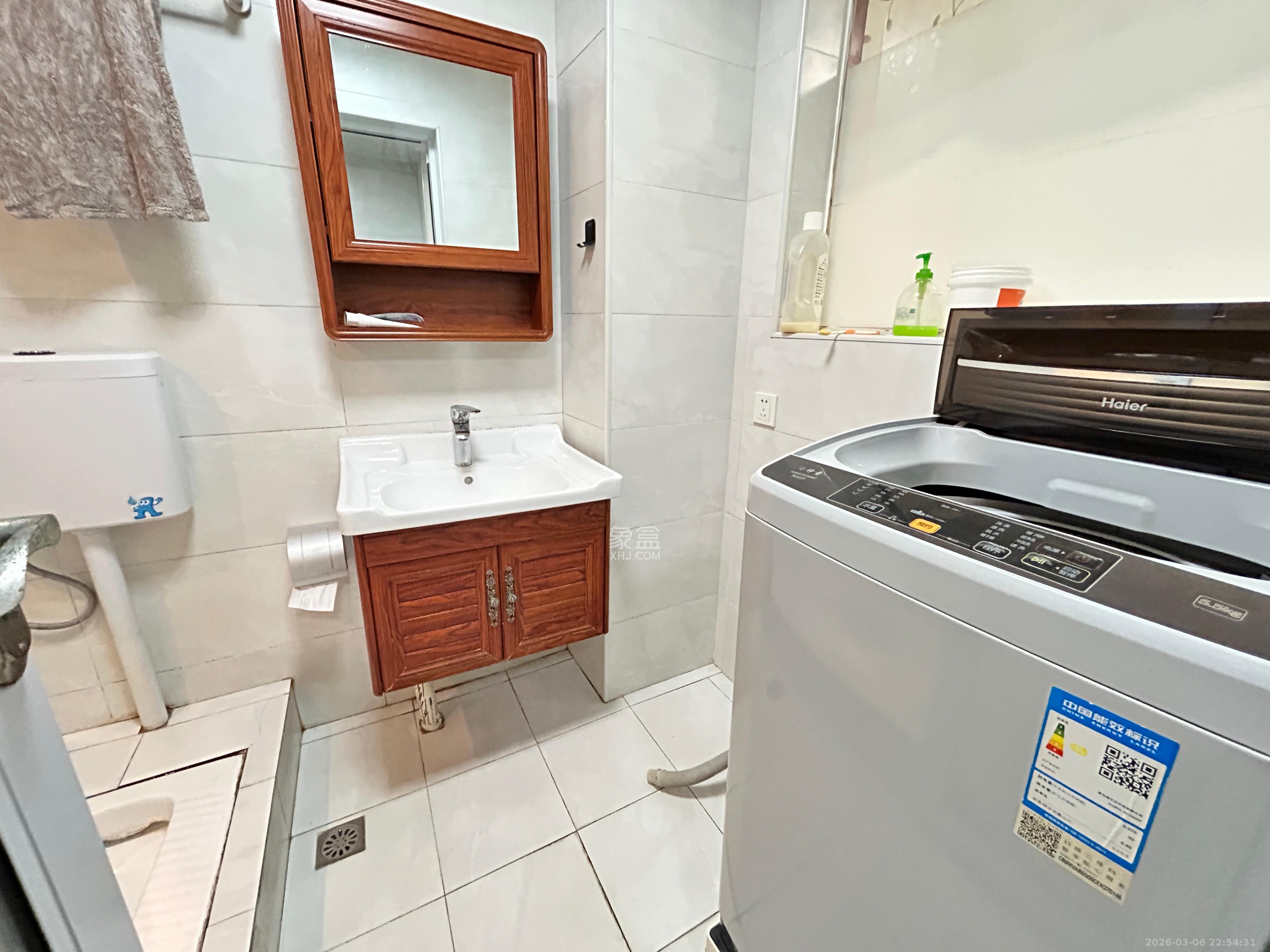 南庭城果   60.0㎡      1500.0元/月室内图