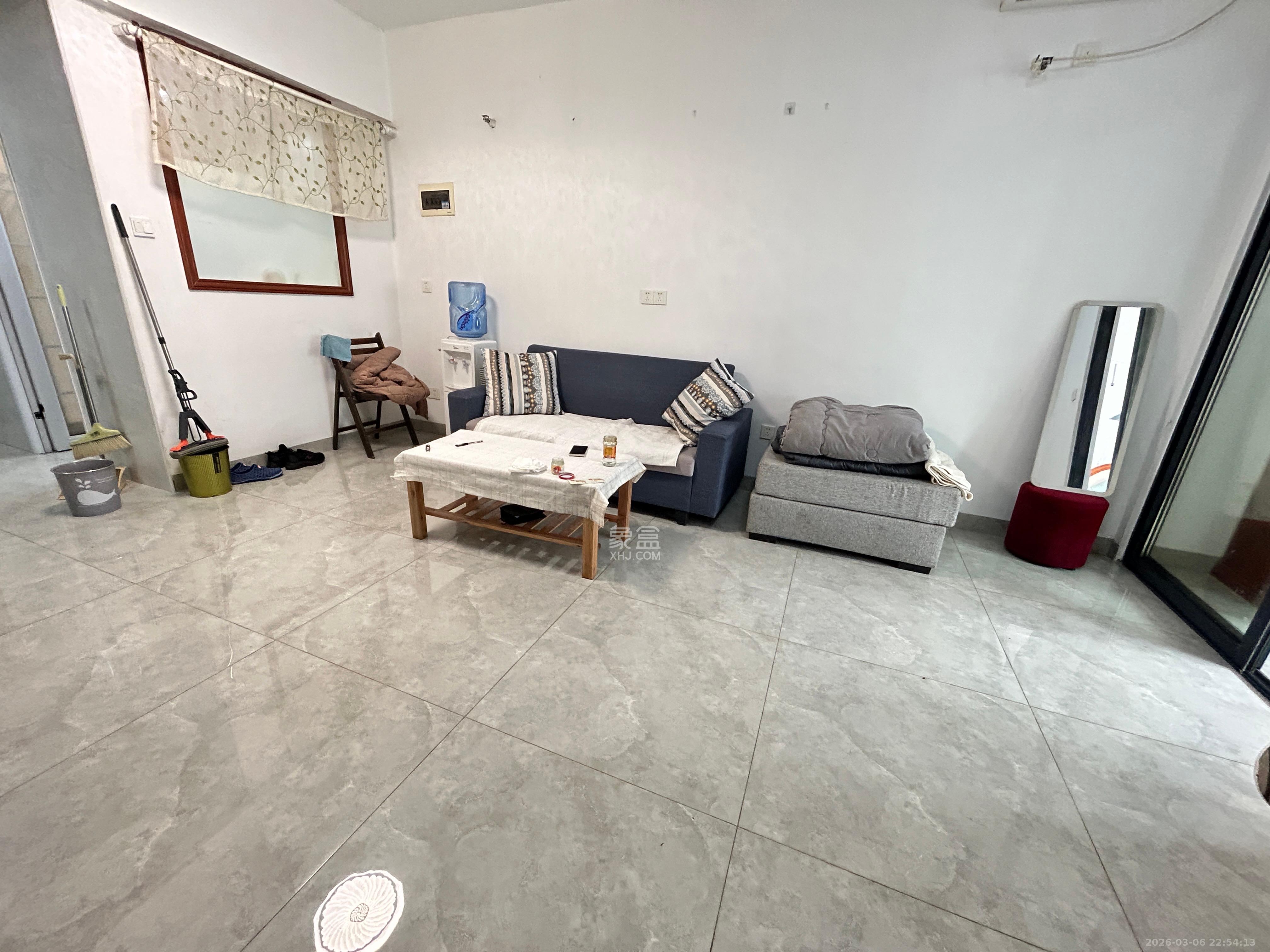 南庭城果   60.0㎡      1500.0元/月室内图