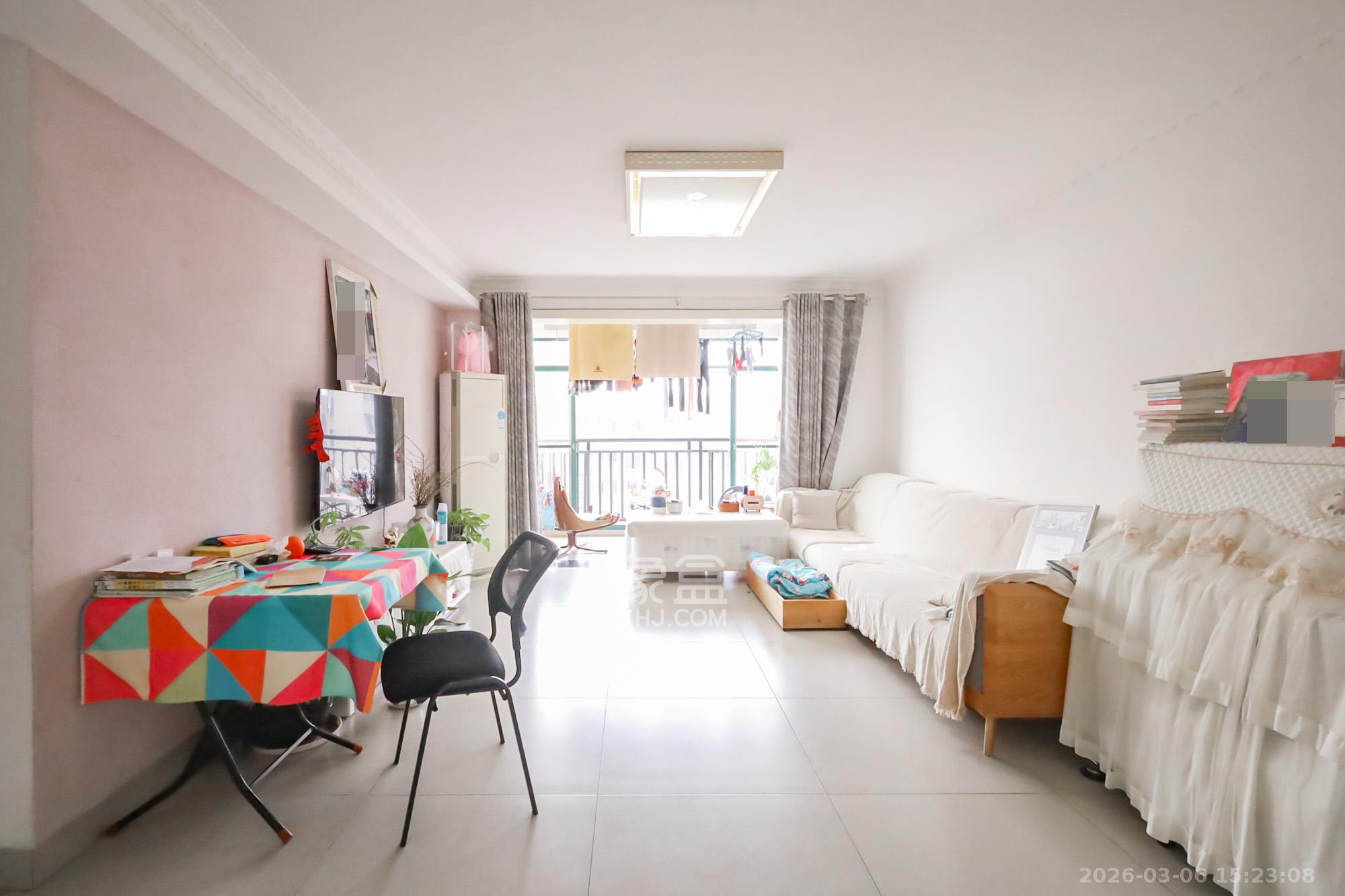 西湖丽景  3室2厅2卫    135.0万