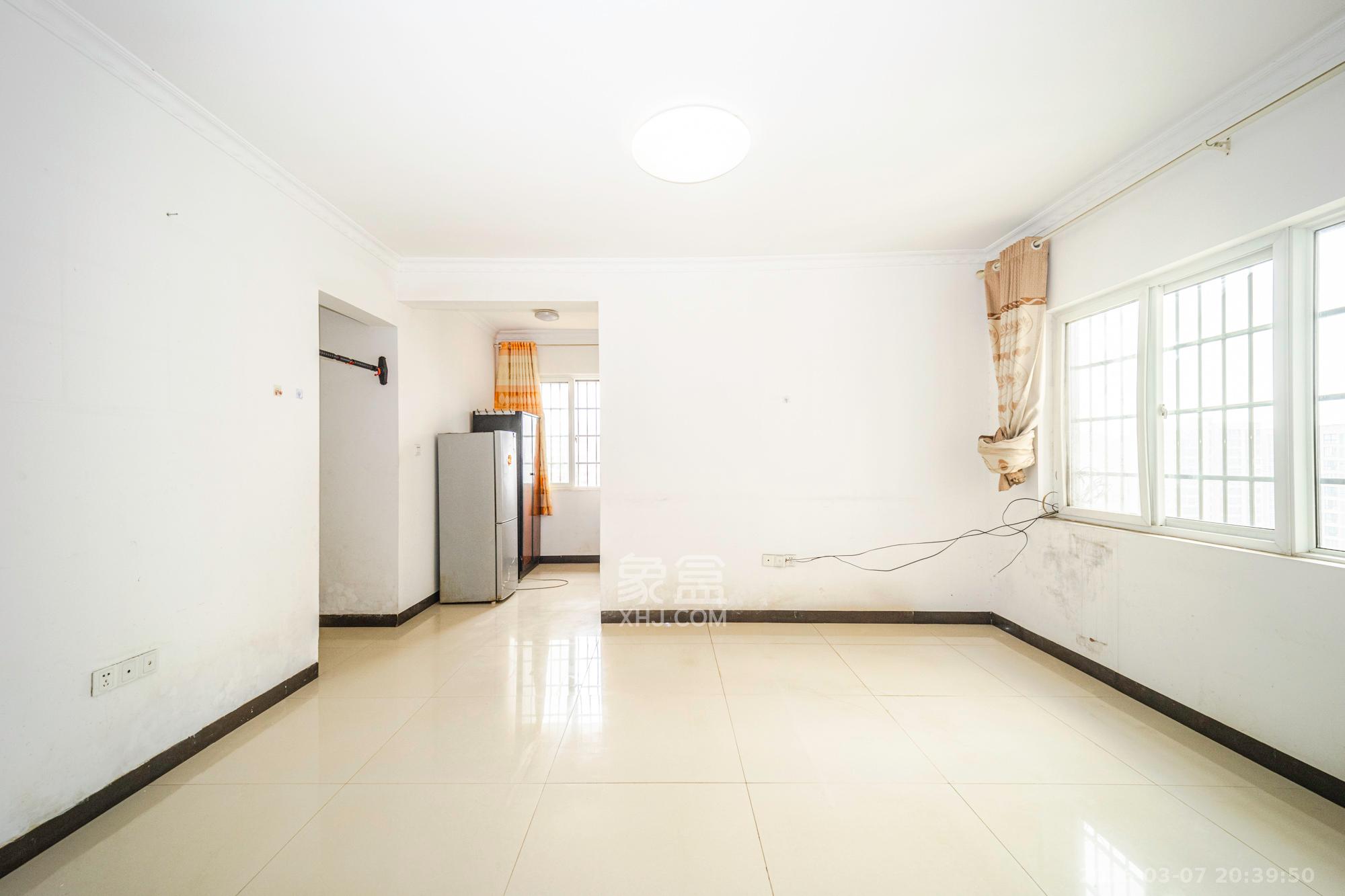 楚天世纪城东苑  2室2厅1卫    39.8万