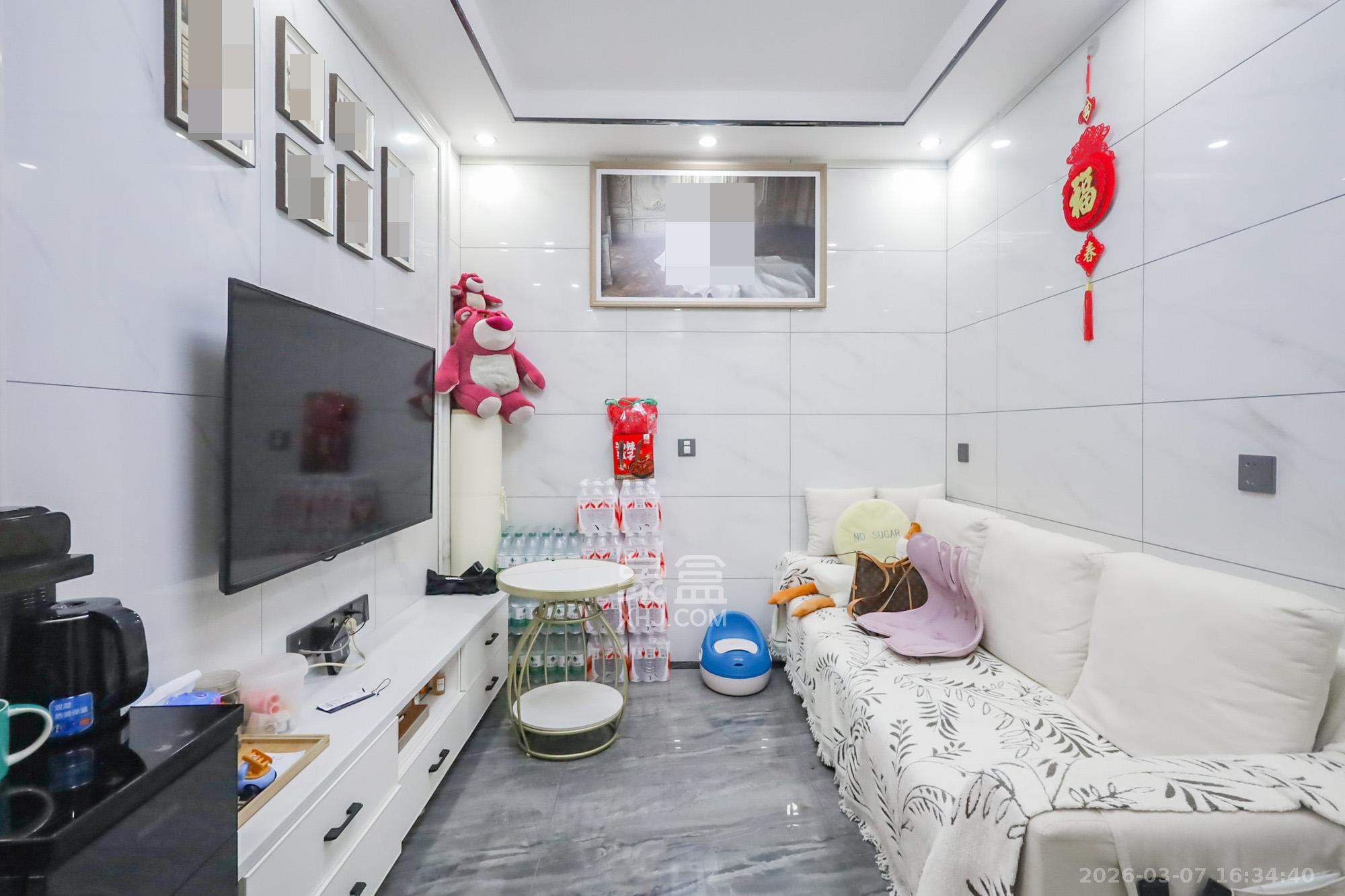 望月湖小区九片  1室1厅1卫    62.0万