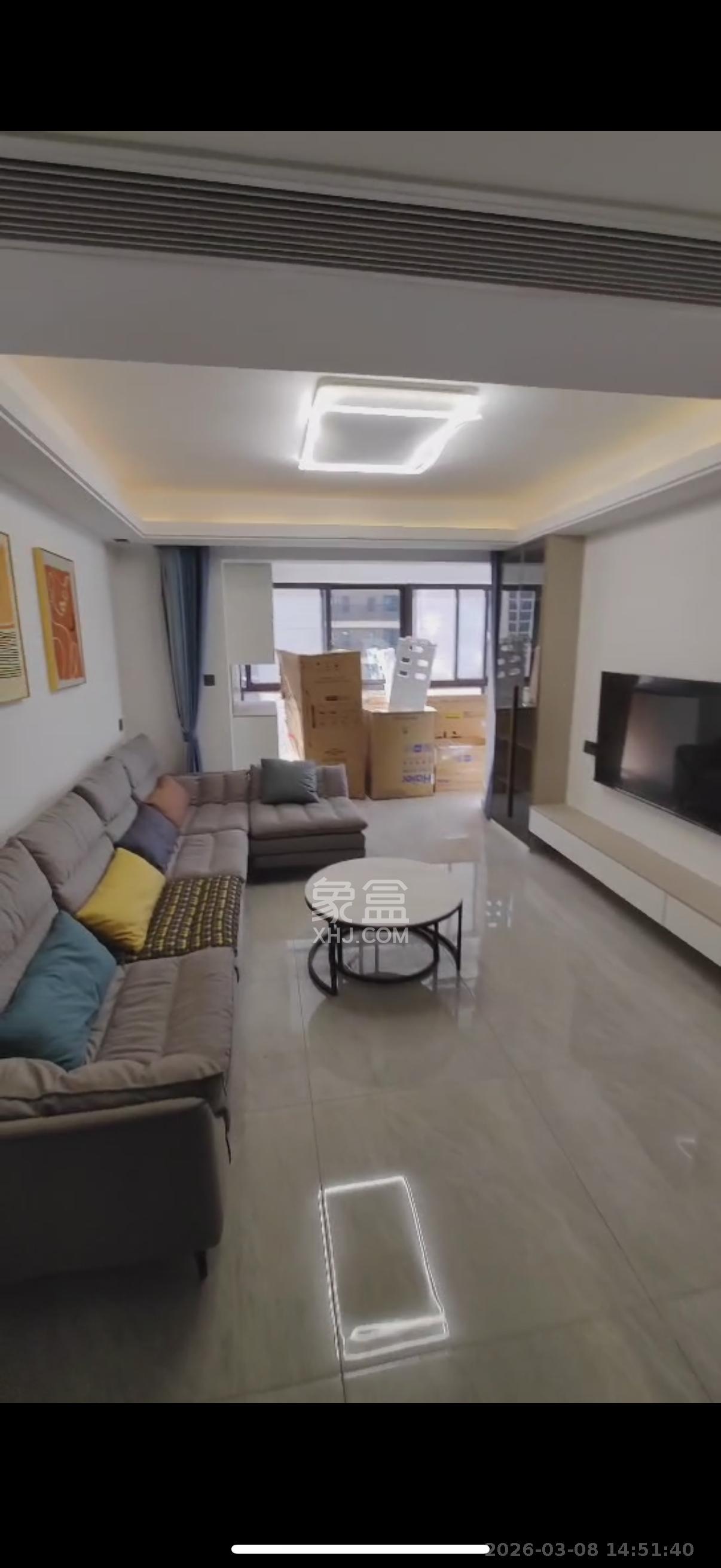 长沙美的麓府  3室2厅2卫    3100.0元/月