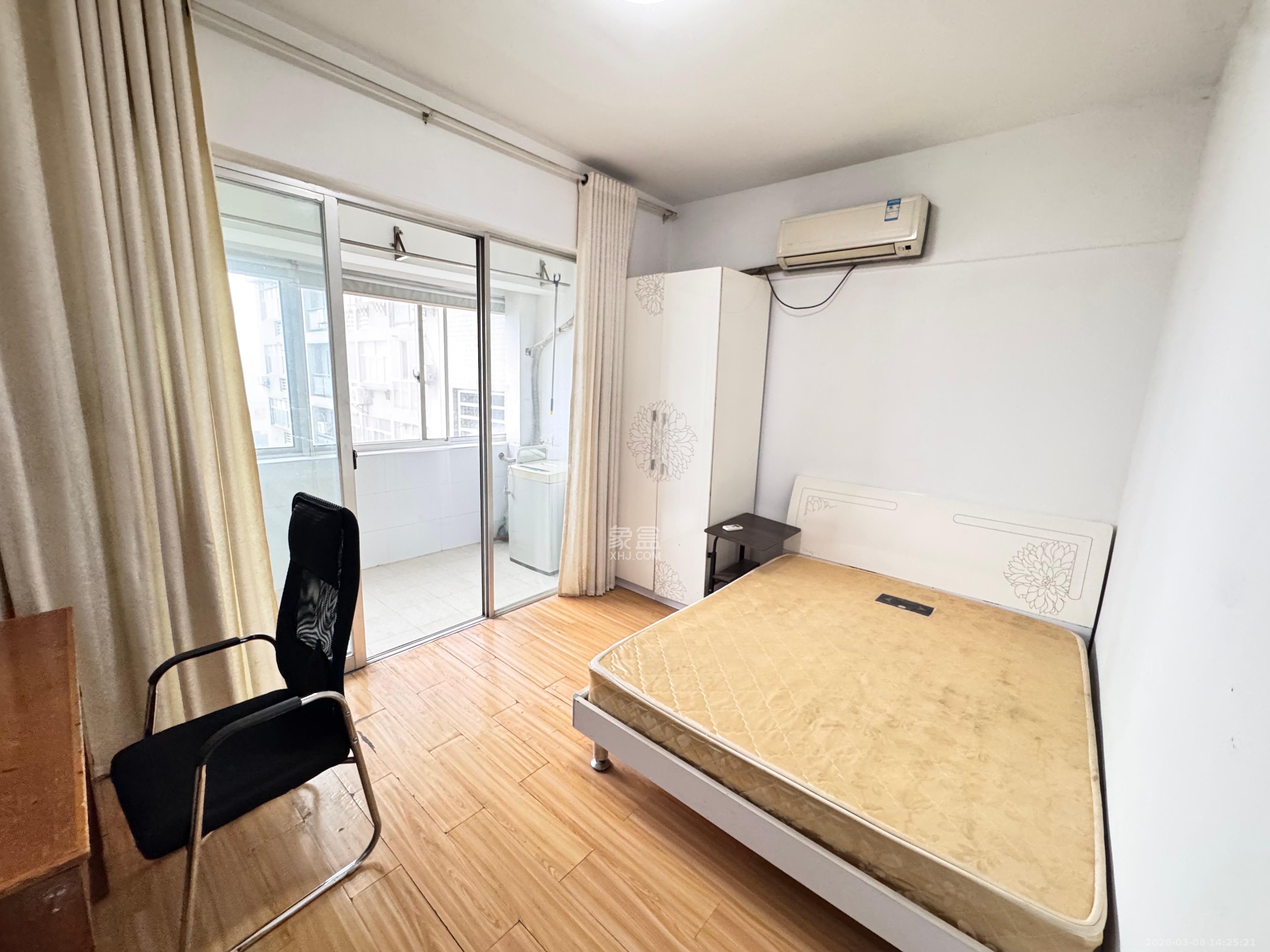 观湖公寓 1室1厅1卫 1600.0元/月 观湖公寓 1室1厅1卫 1600.0元/月室内图