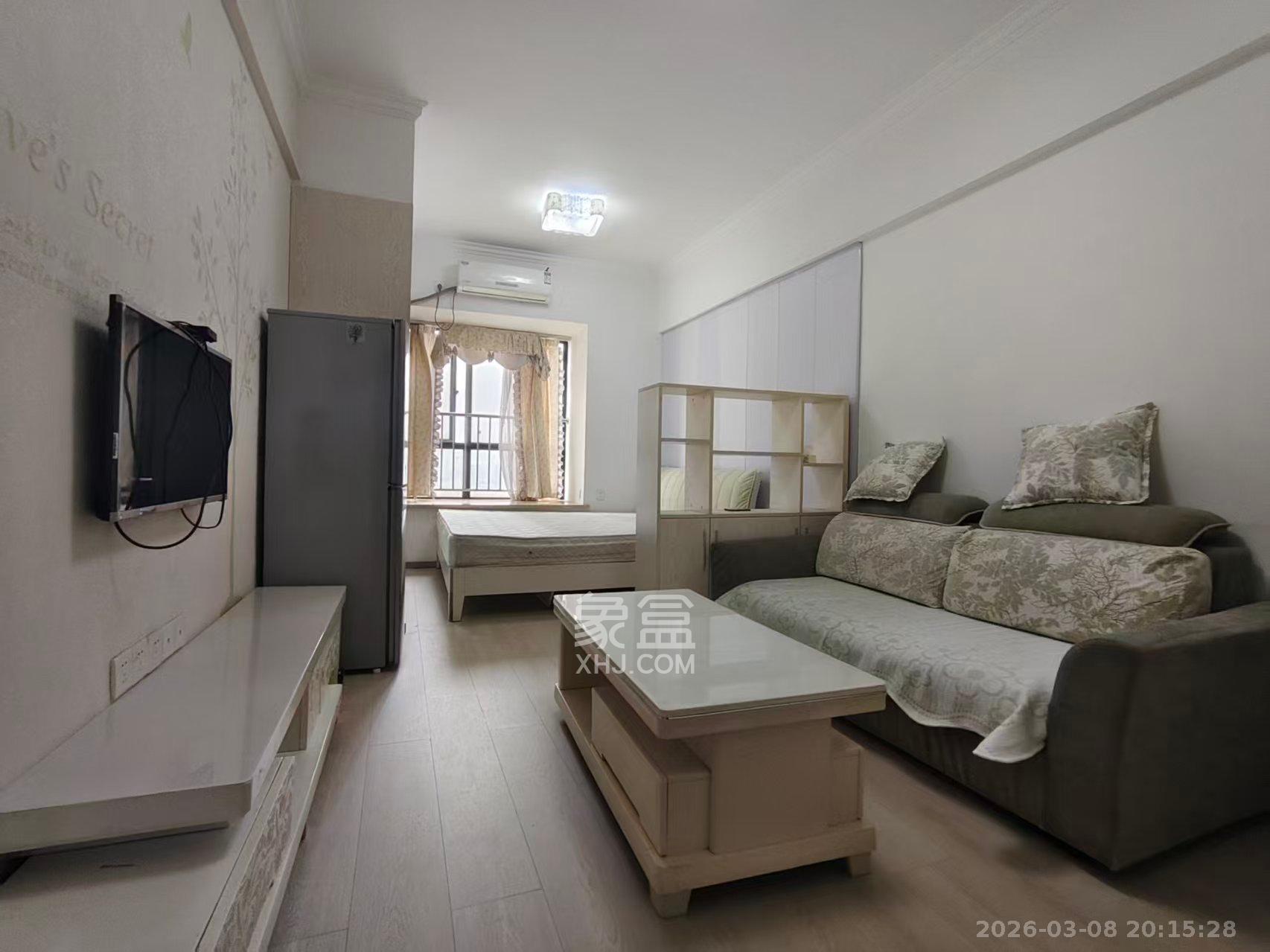 地华梅溪湖畔  1室1厅1卫    1850.0元/月