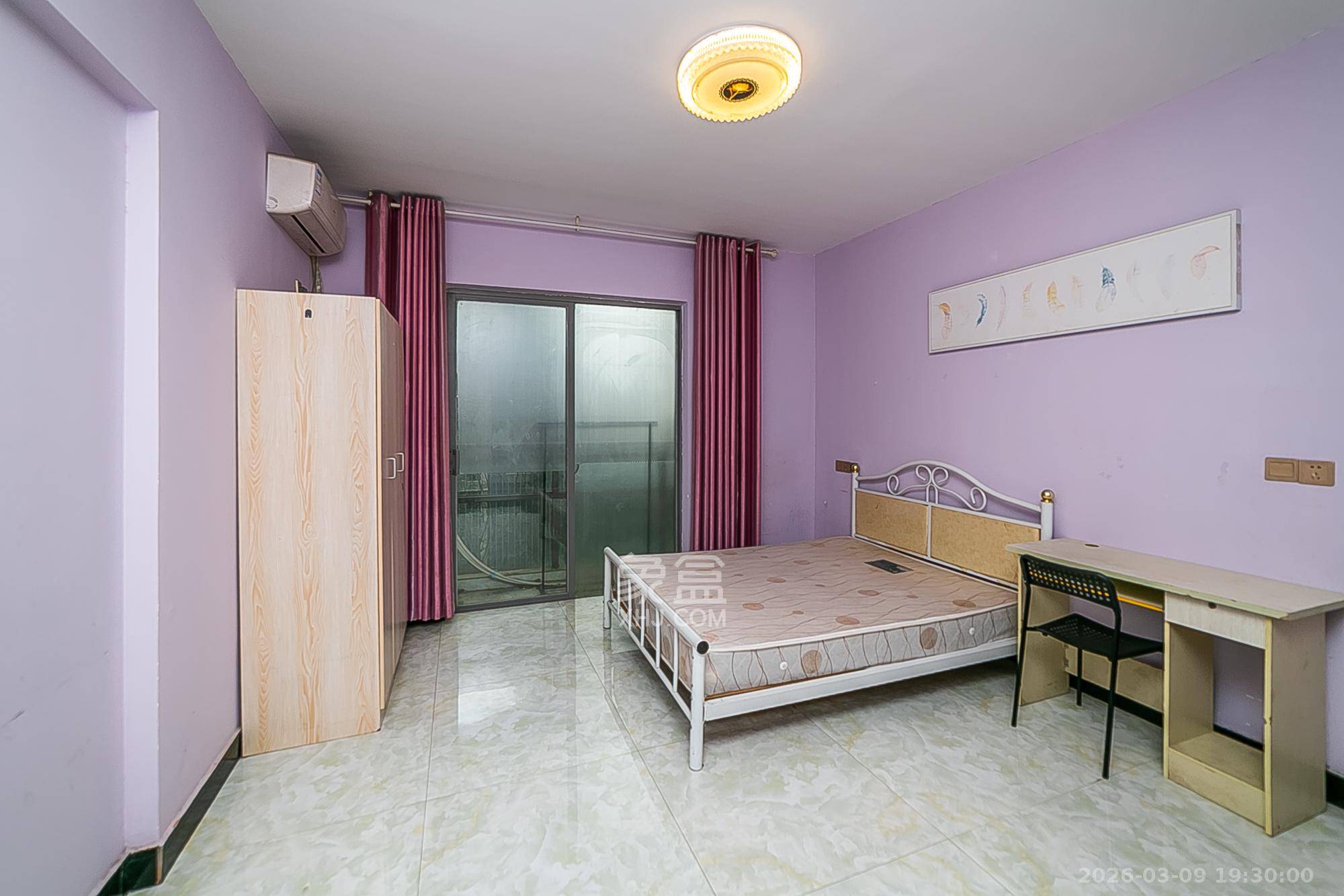 建鸿达华都（华都小户型及大华写字楼）  3室2厅2卫    158.0万