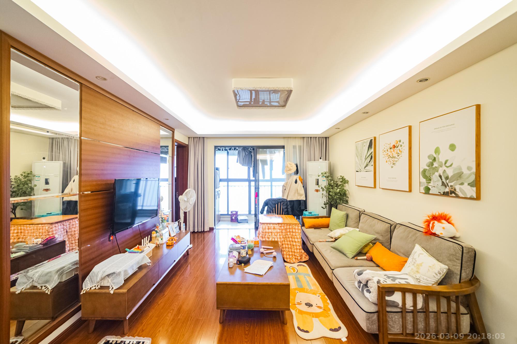 万科城  3室2厅1卫    71.0万