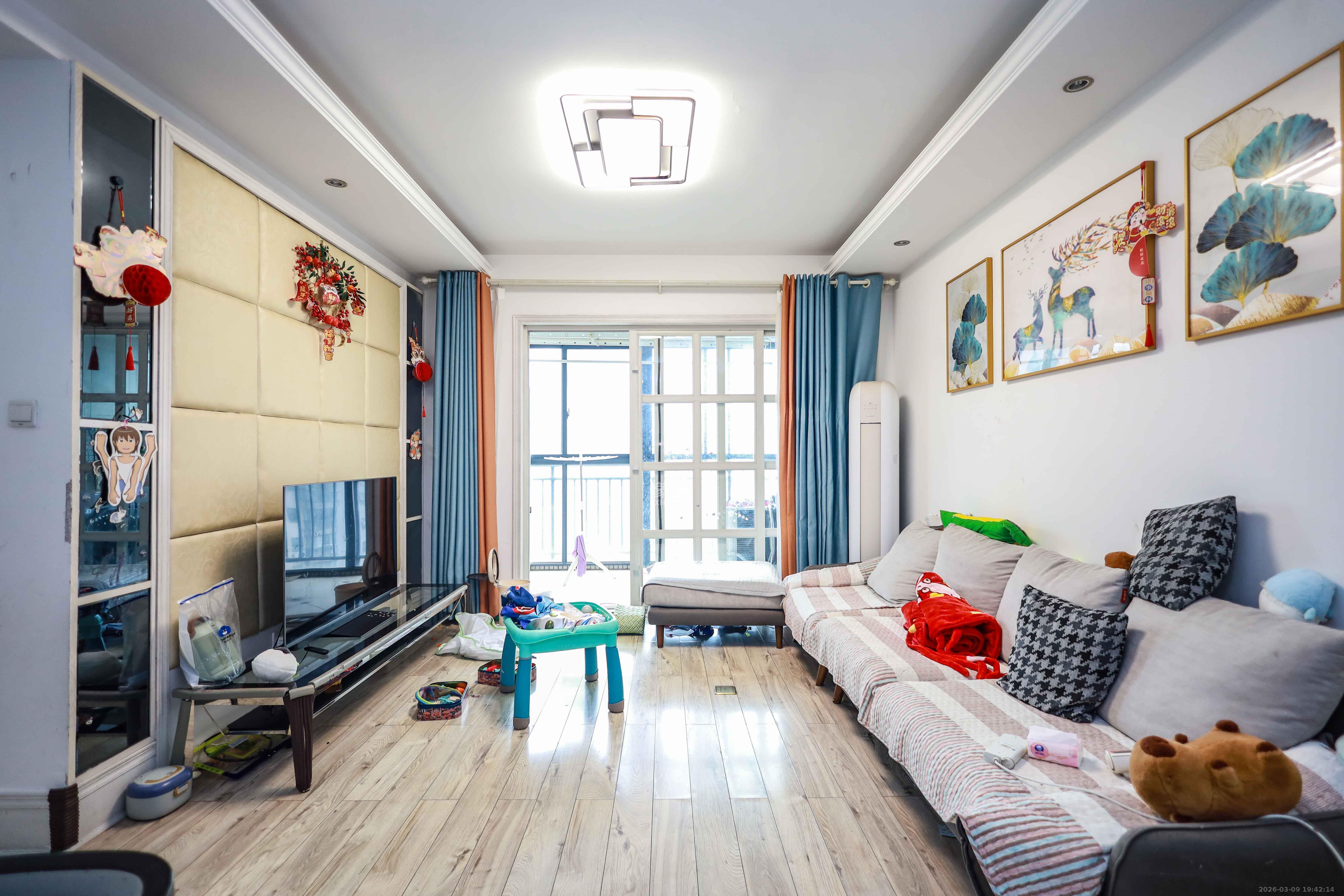 莱茵城  3室2厅1卫    68.0万