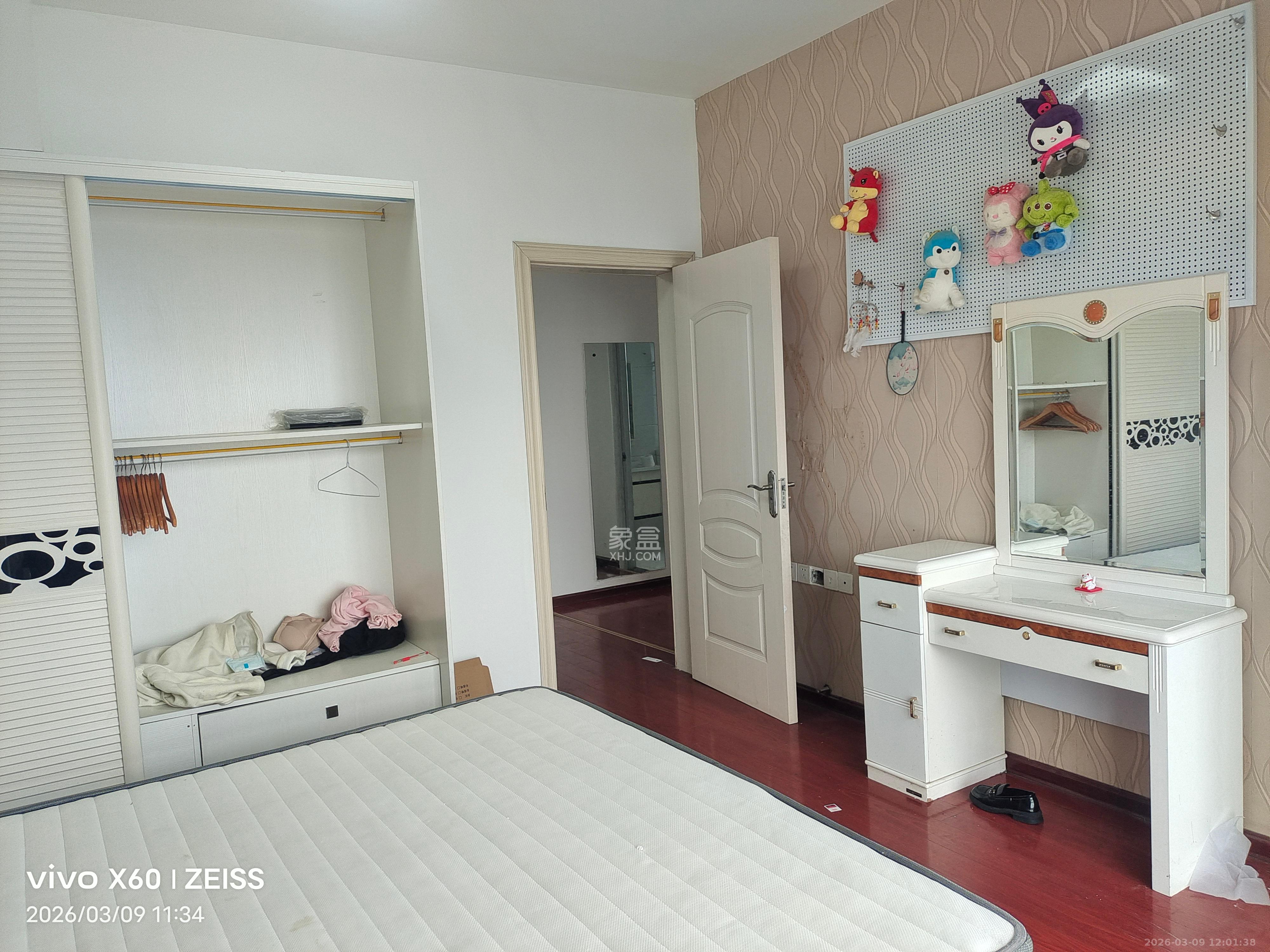 恒基凯旋门一二期  2室1厅1卫    1650.0元/月