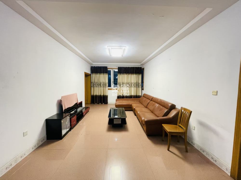 滨江一村  4室2厅2卫    35.0万