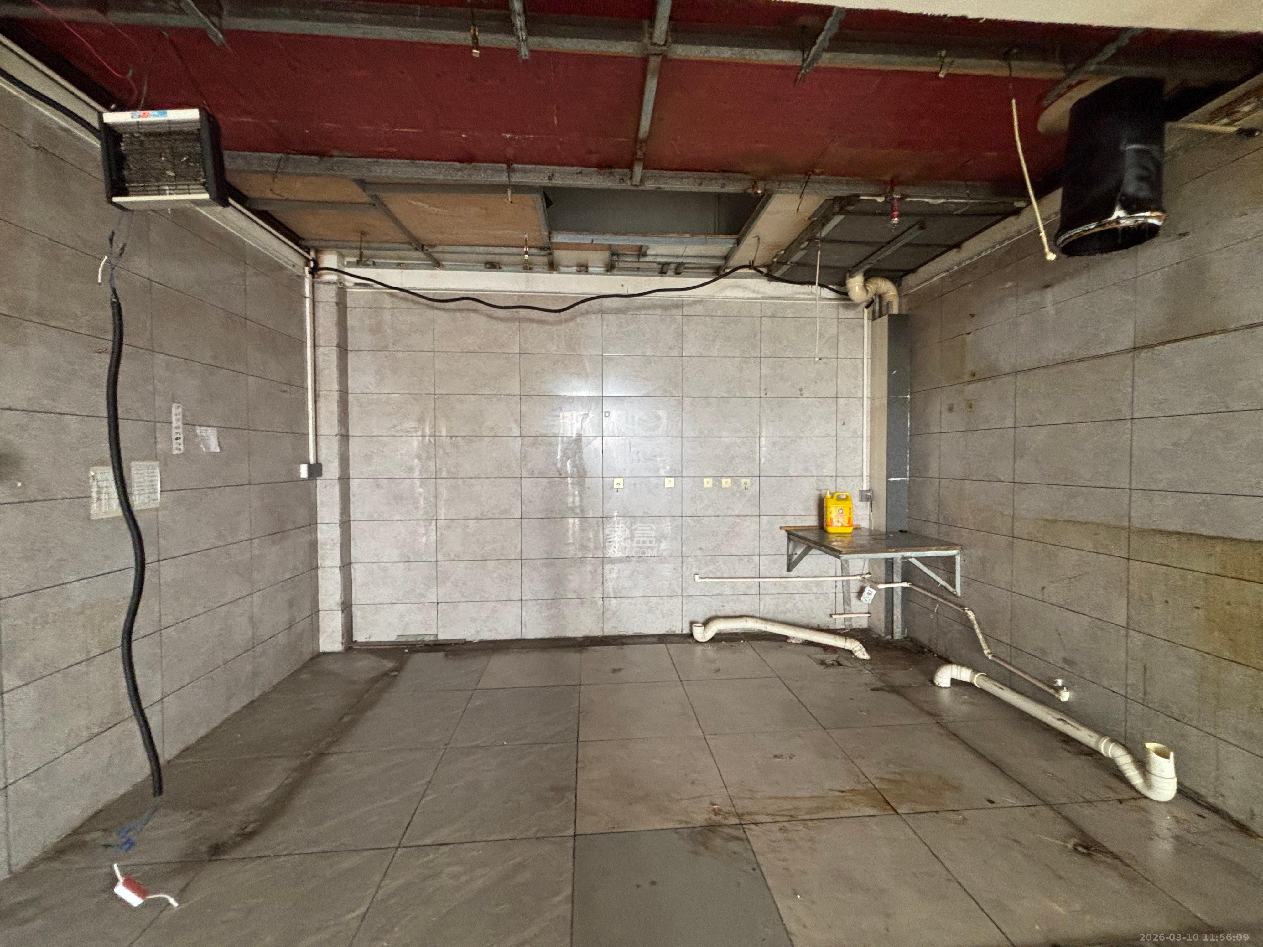 荣盛花语城   50.0㎡      3200.0元/月室内图