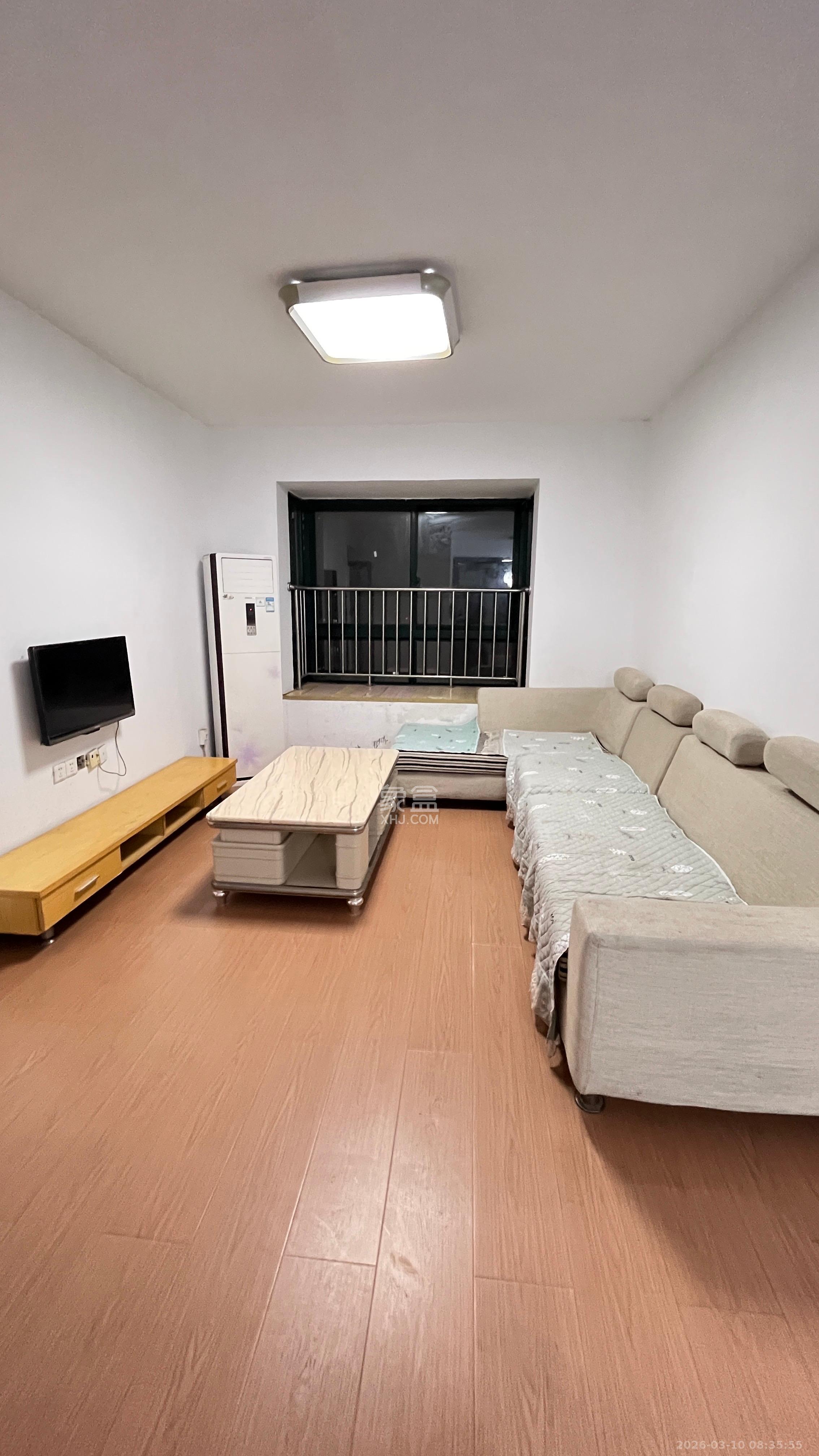 东玺门  3室2厅1卫    2600.0元/月