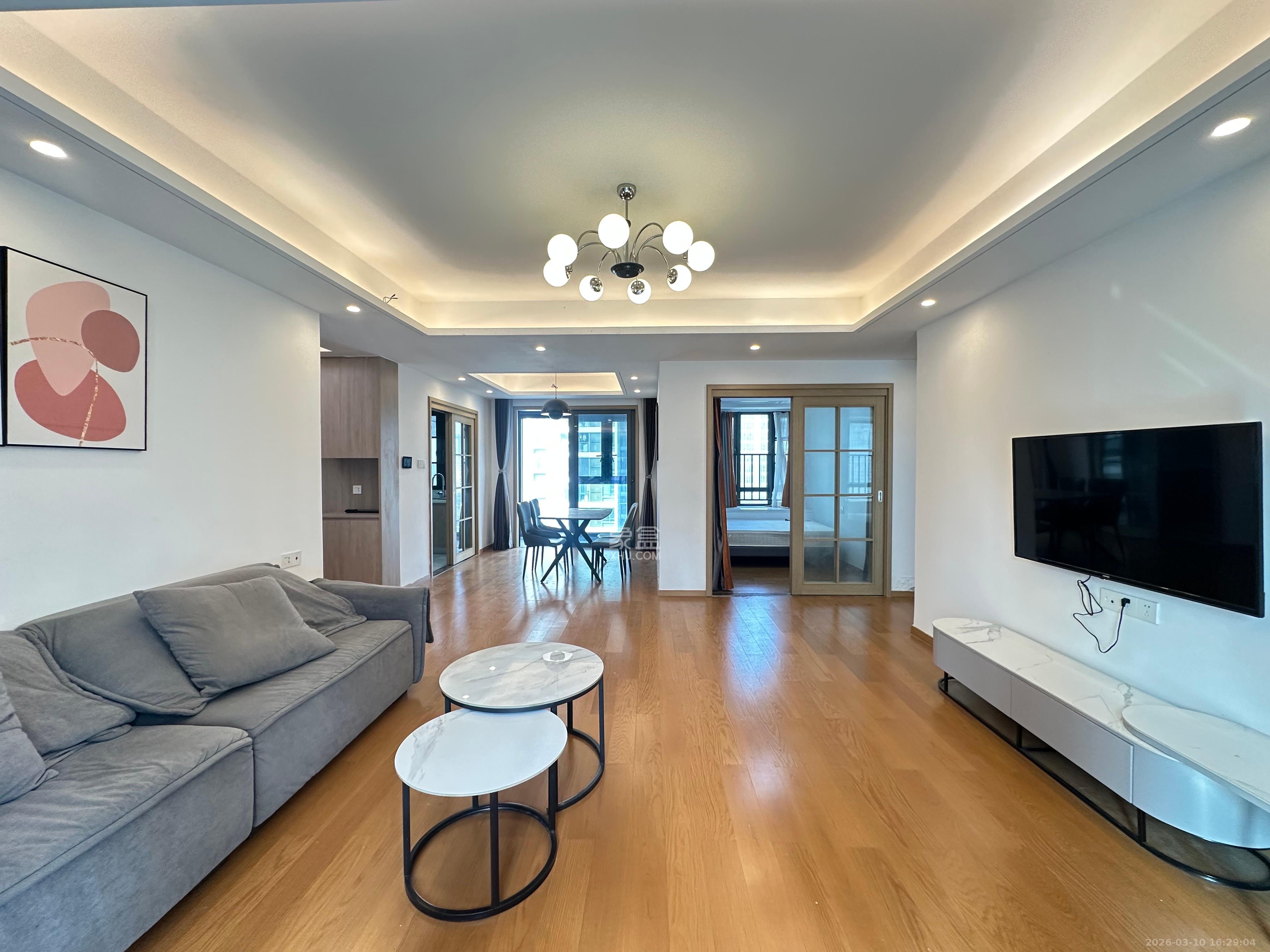 清控湖山雅居北区  4室2厅2卫    2800.0元/月