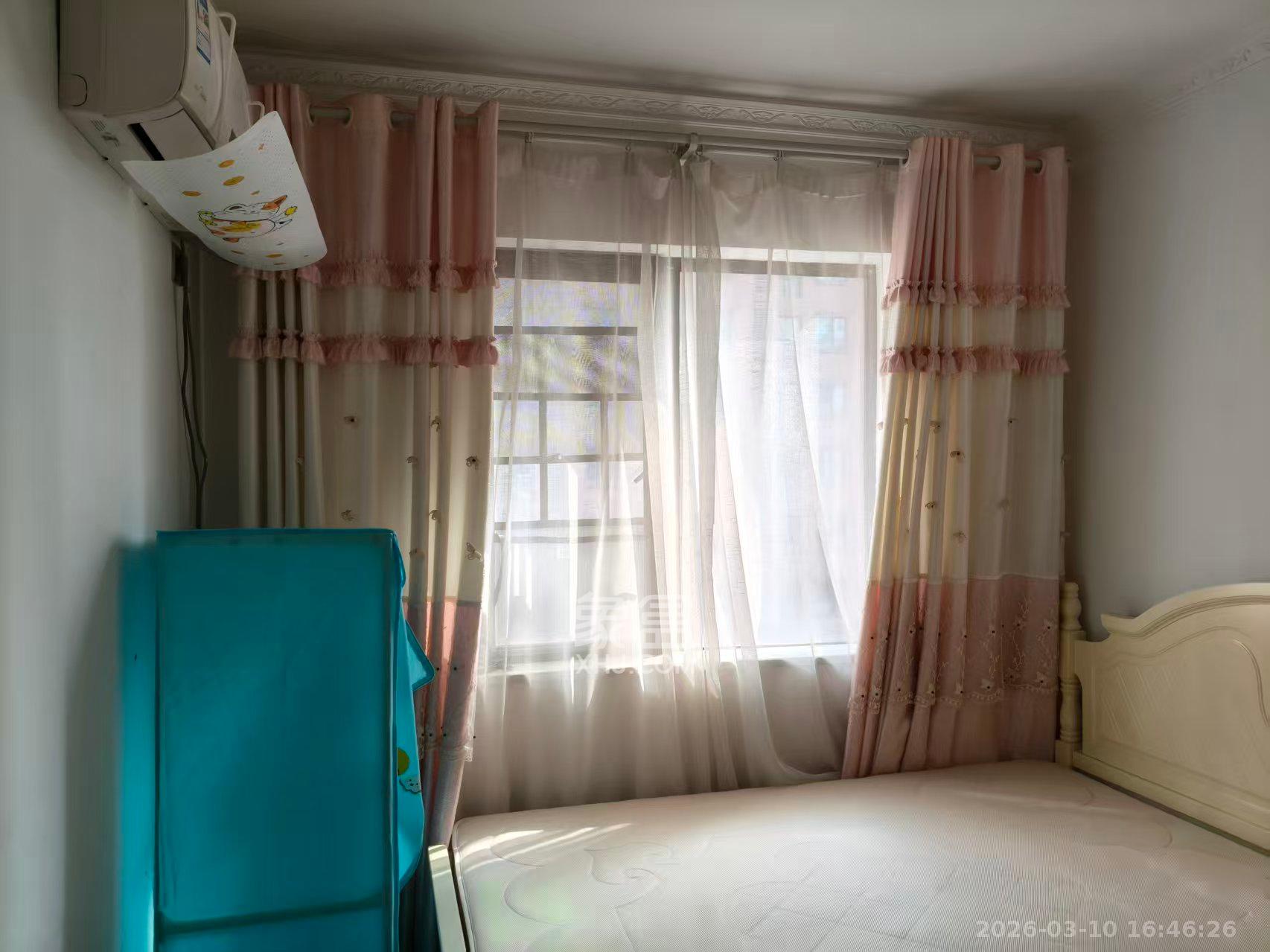 中冶中央公园  3室2厅1卫    2500.0元/月室内图