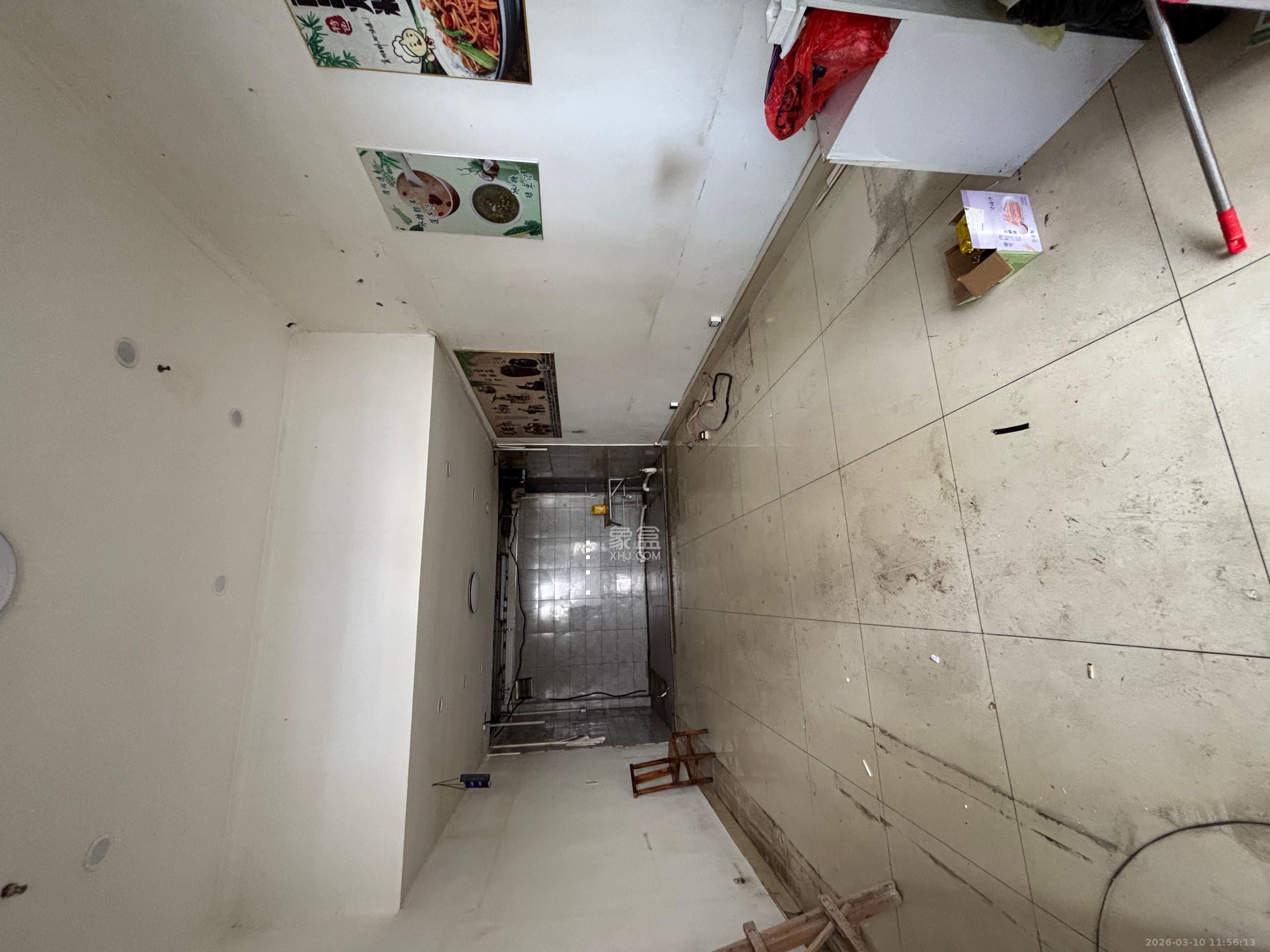 荣盛花语城   50.0㎡      3200.0元/月室内图