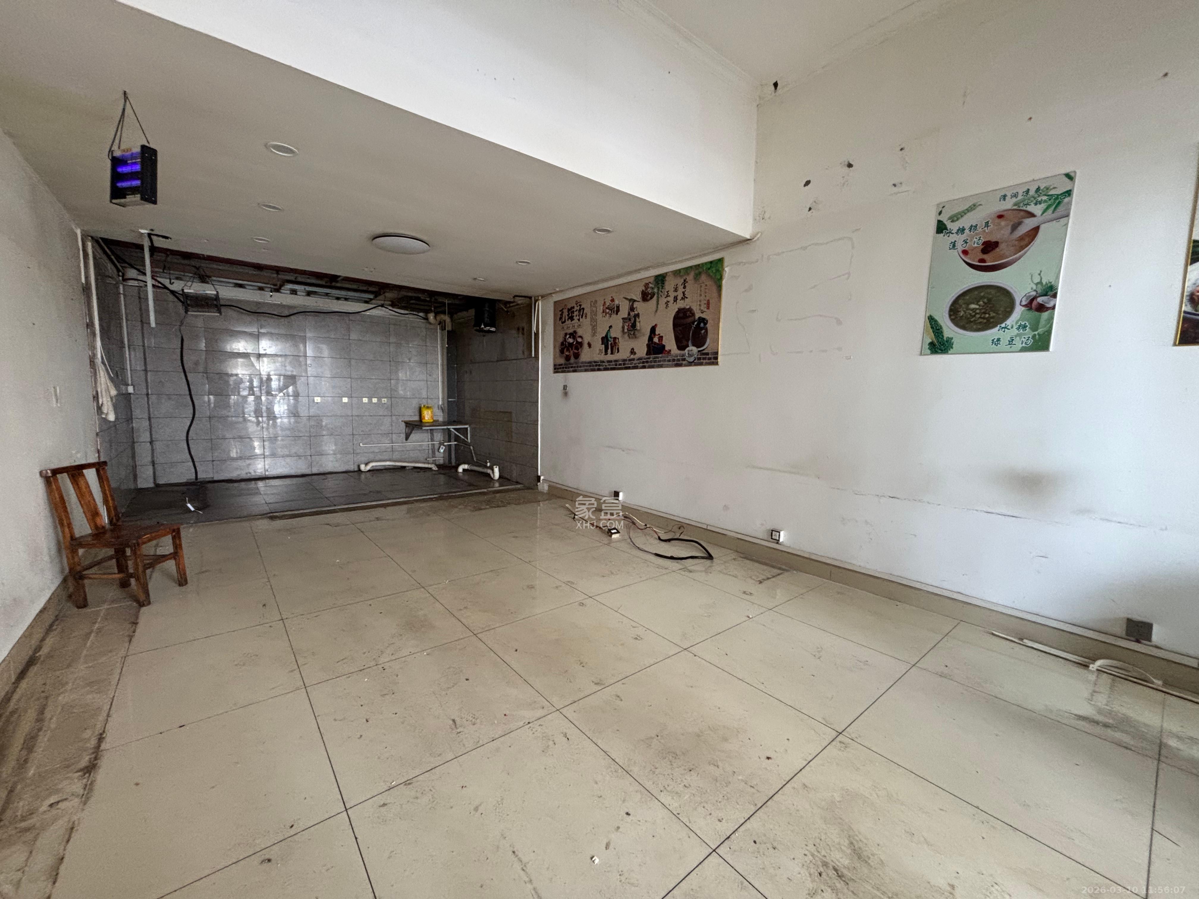 荣盛花语城   50.0㎡      3200.0元/月室内图