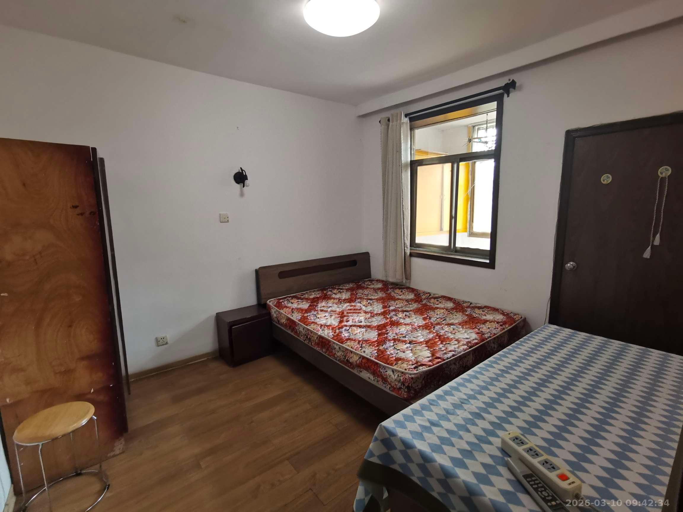 湖南医大附二院红旗区宿舍  2室1厅1卫    1500.0元/月