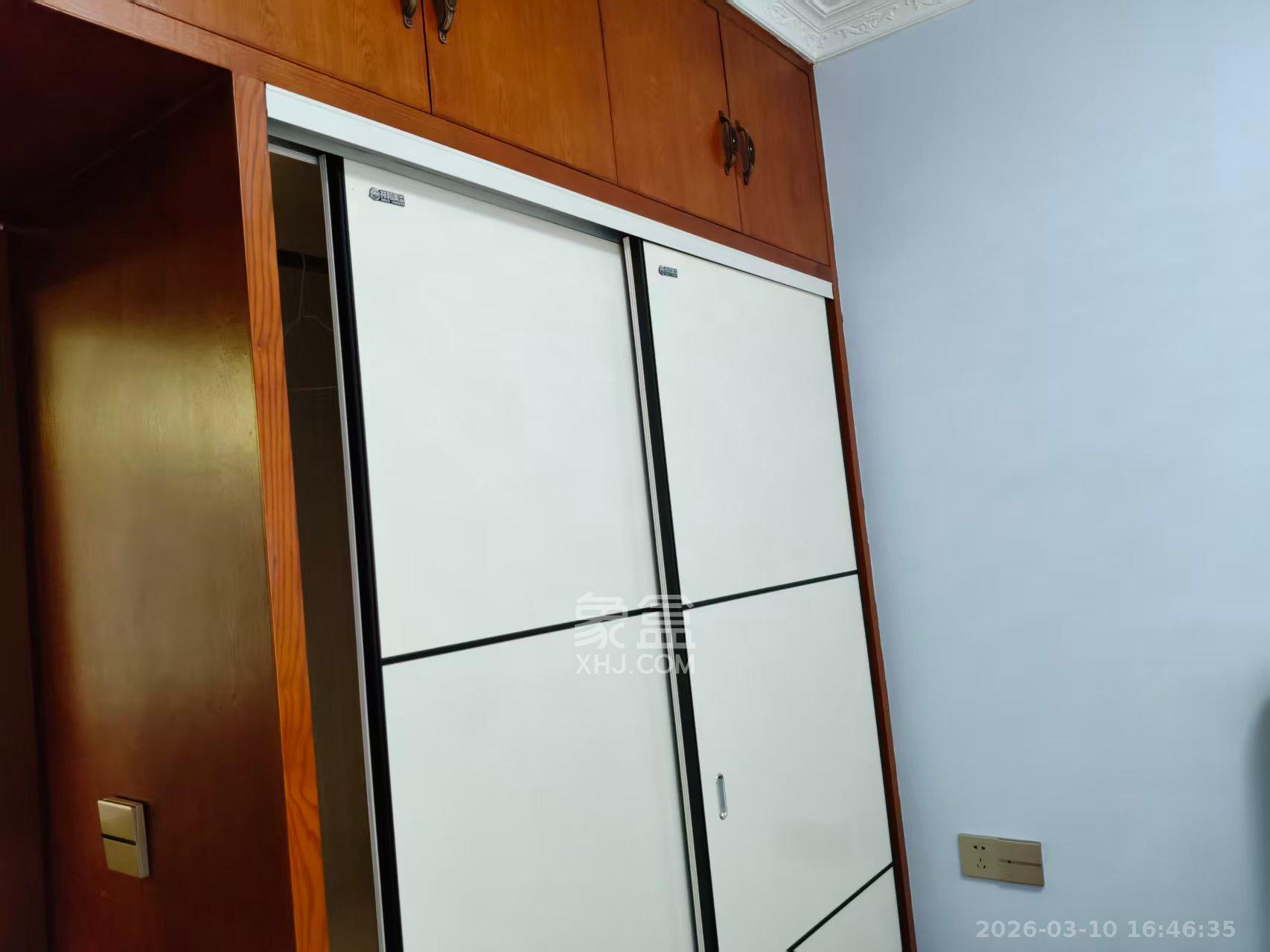 中冶中央公园 3室2厅1卫 2500.0元/月 中冶中央公园 3室2厅1卫 2500.0元/月室内图