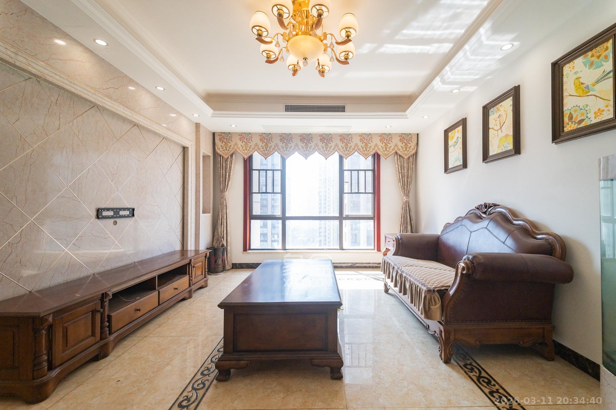 星湖湾二期高层  4室2厅2卫    110.0万