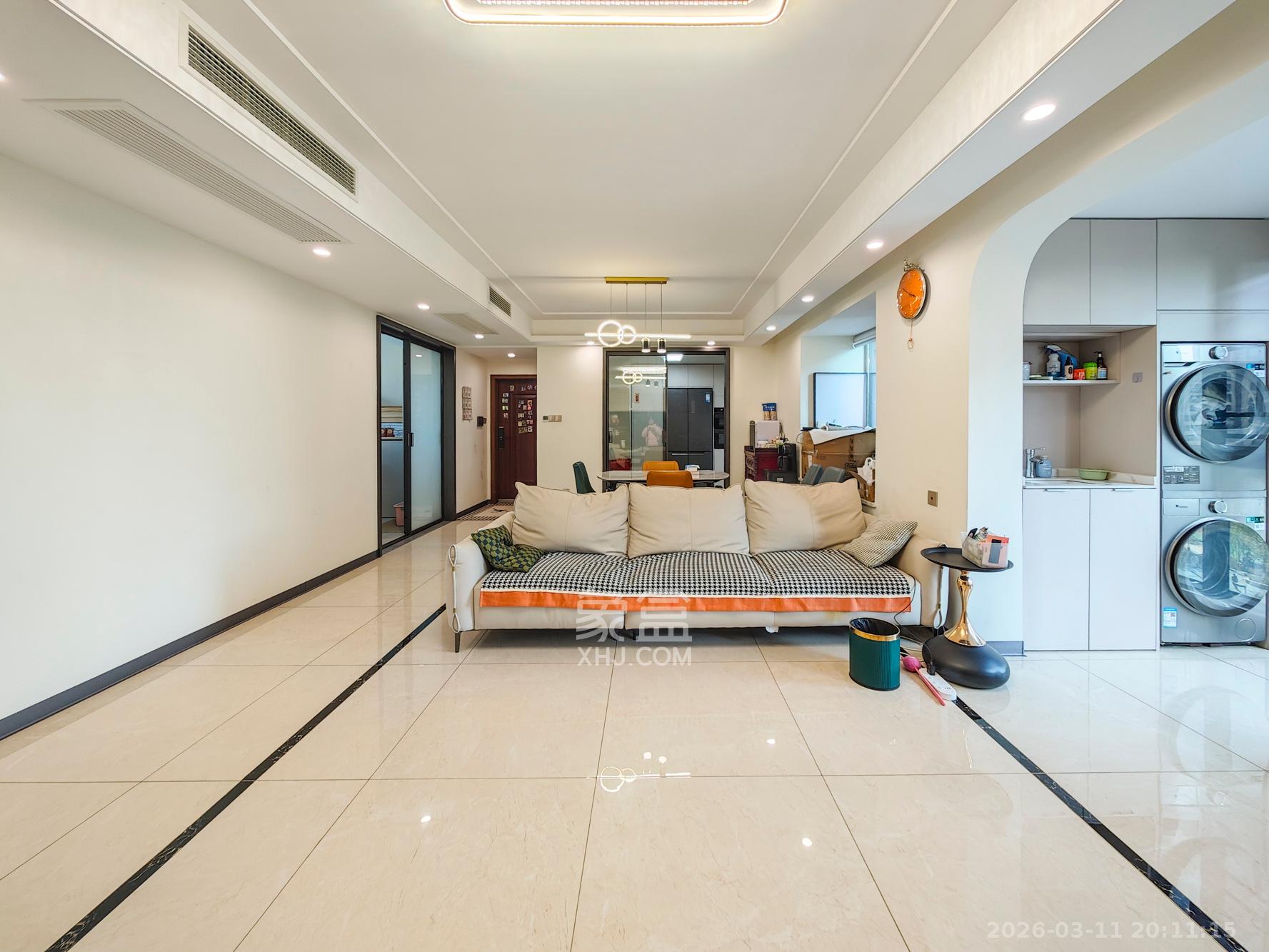 中欣楚天御府E区  4室2厅2卫    186.0万