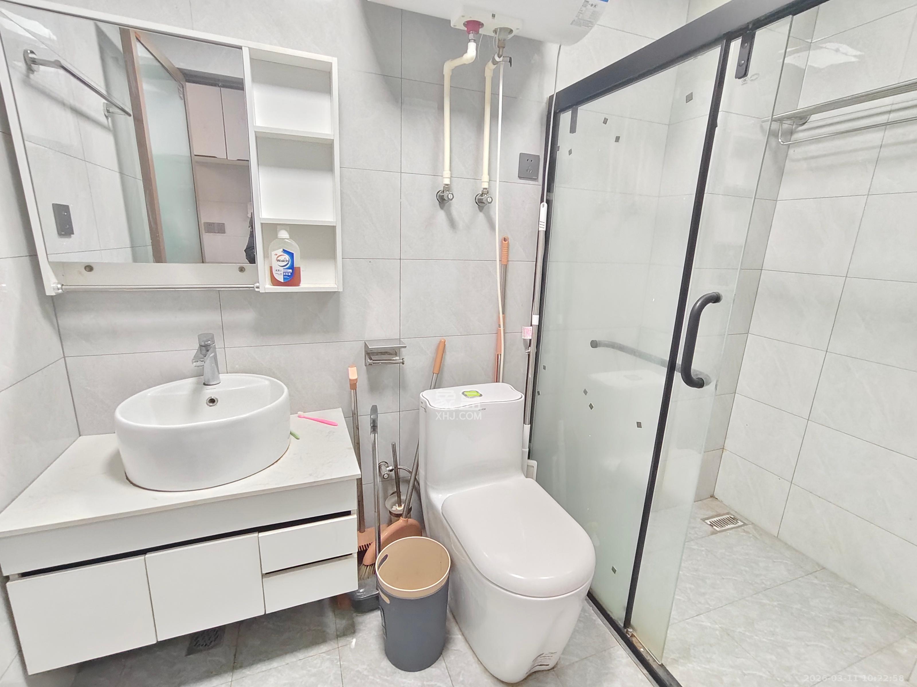 蓝光雍锦半岛   38.0㎡      1300.0元/月室内图