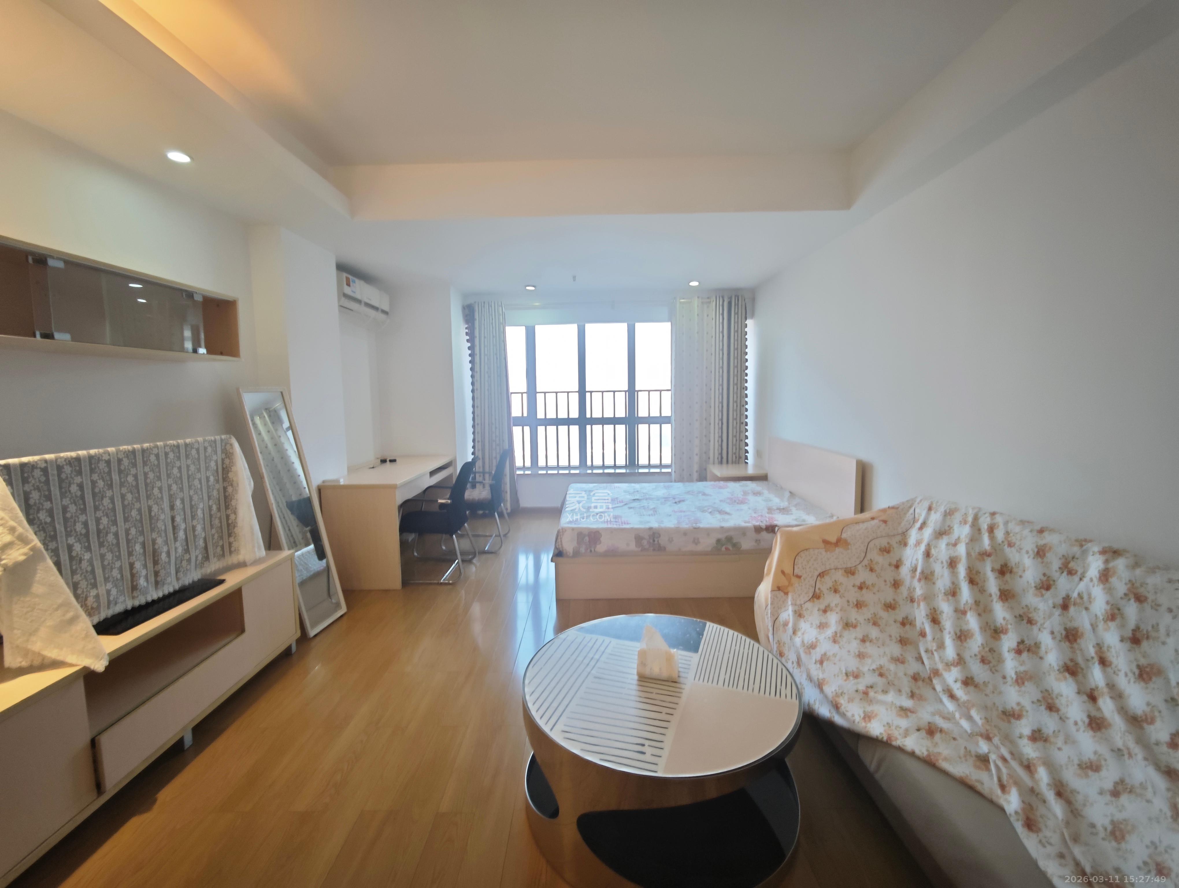 融科檀香山（融科紫檀、香山国际）  1室1厅1卫    1700.0元/月