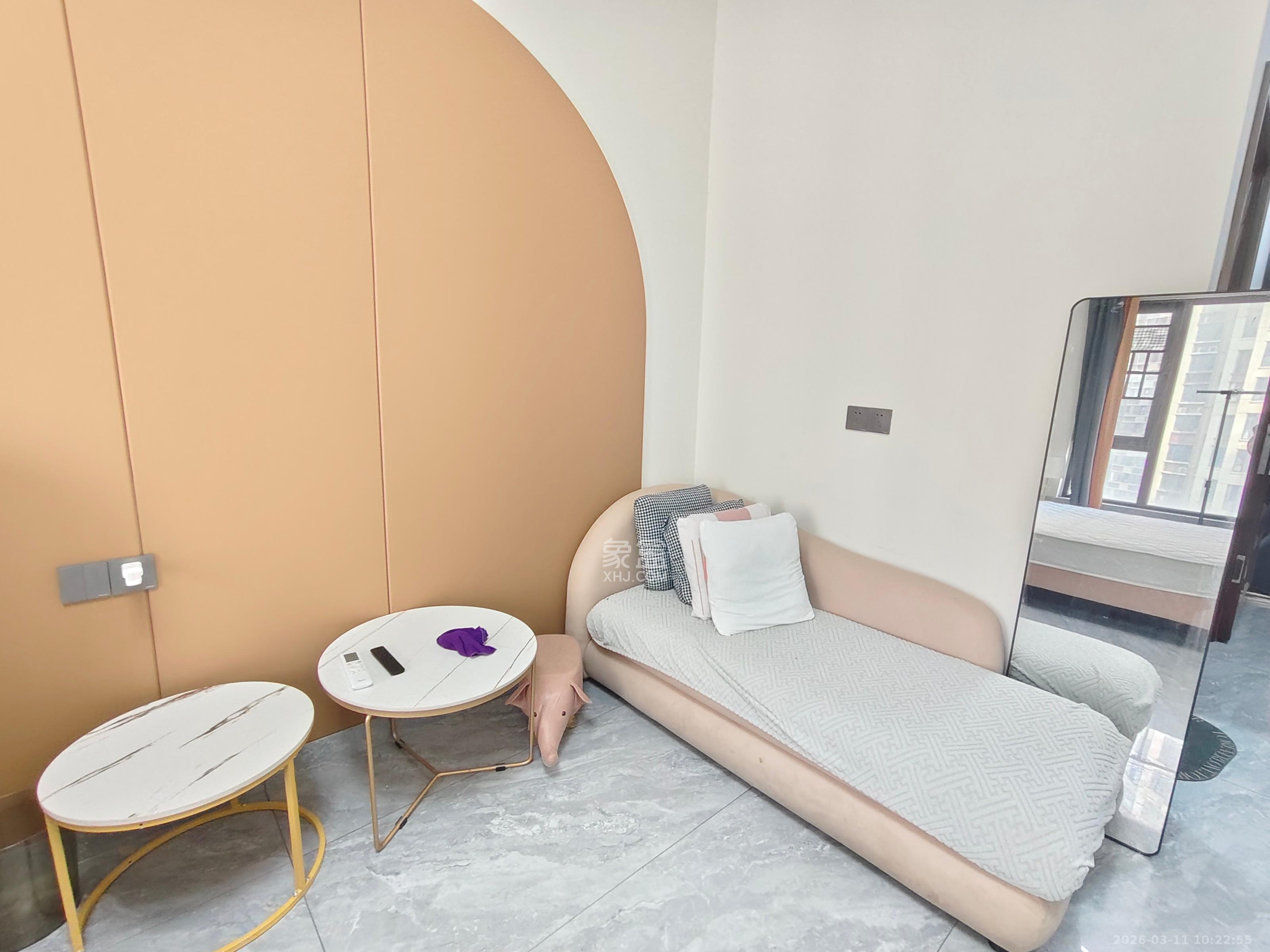 蓝光雍锦半岛   38.0㎡      1300.0元/月室内图