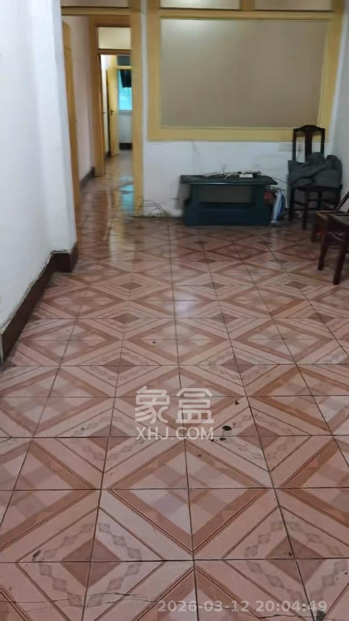 桐荫里社区  3室2厅1卫    1800.0元/月