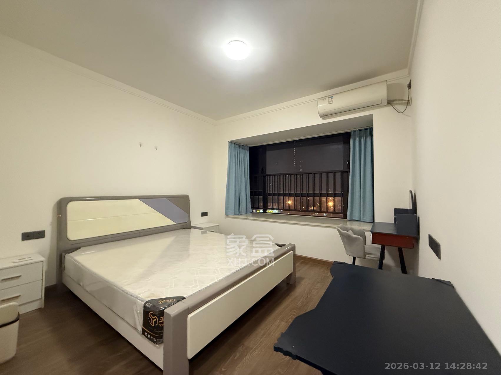 招商华发依云曦城 4室2厅2卫 2800.0元/月 招商华发依云曦城 4室2厅2卫 2800.0元/月室内图