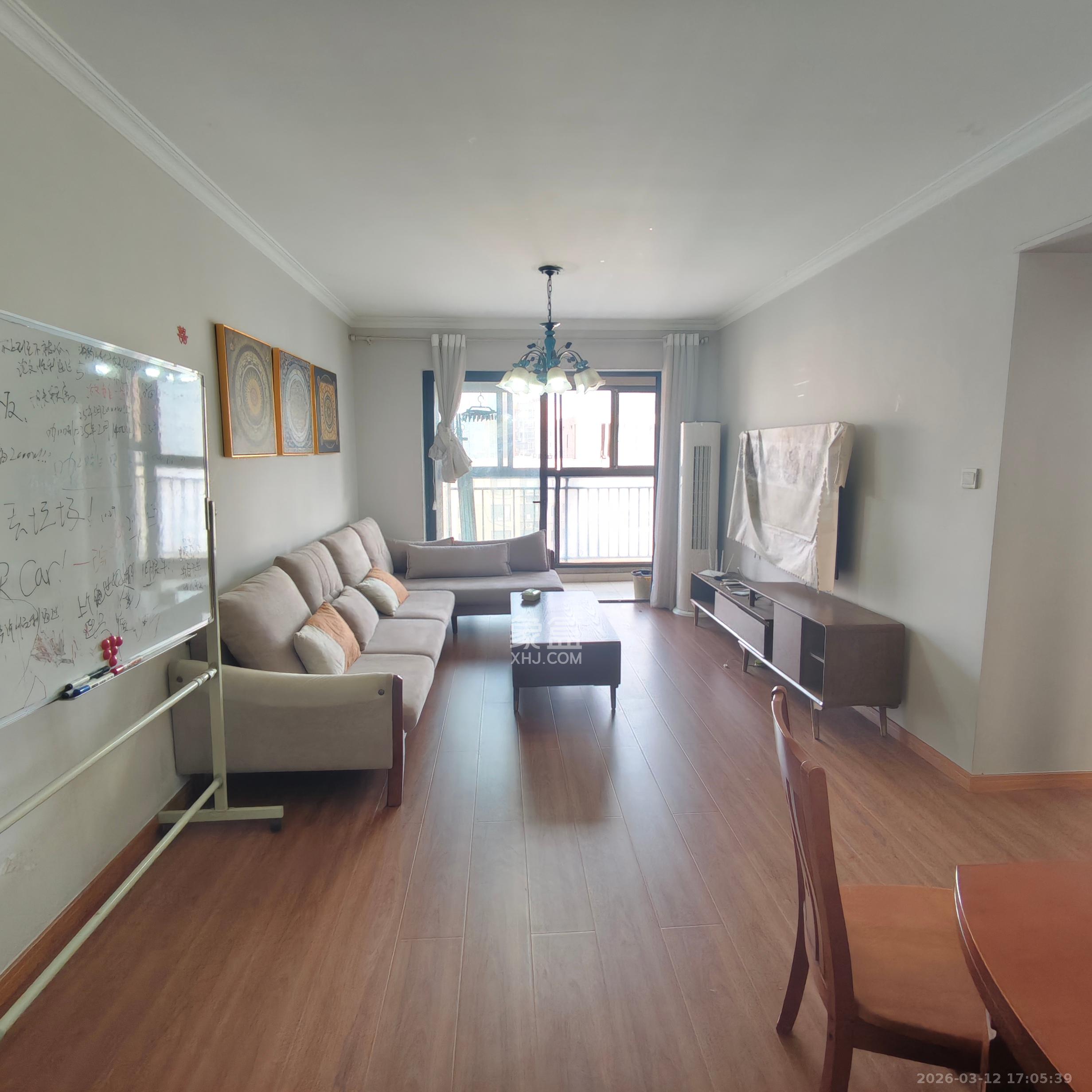 万科城市花园  3室1厅1卫    2100.0元/月