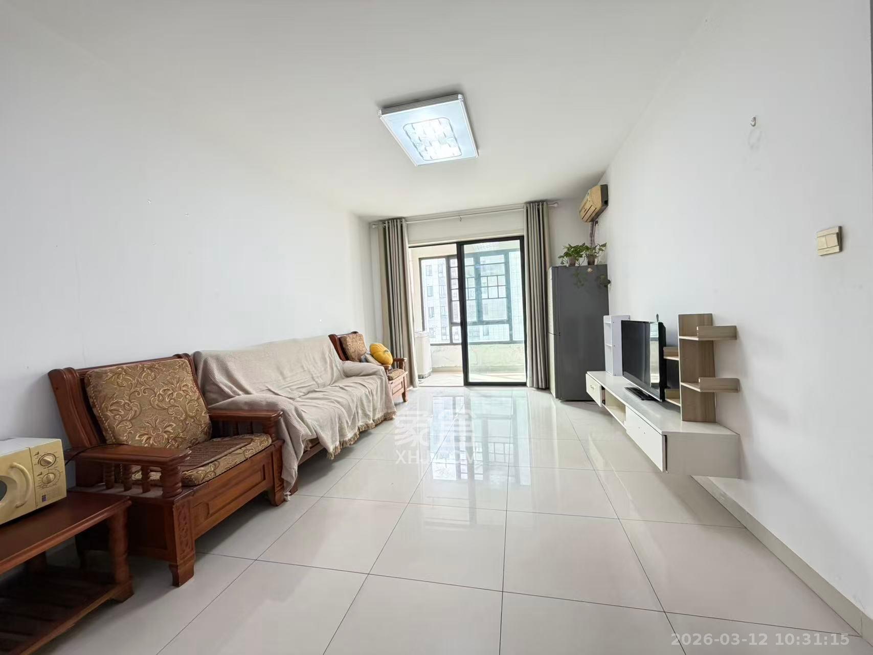 中国铁建梅溪青秀一期  3室2厅1卫    2400.0元/月