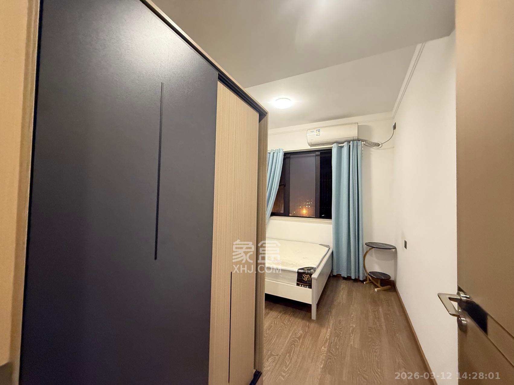 招商华发依云曦城 4室2厅2卫 2800.0元/月 招商华发依云曦城 4室2厅2卫 2800.0元/月室内图