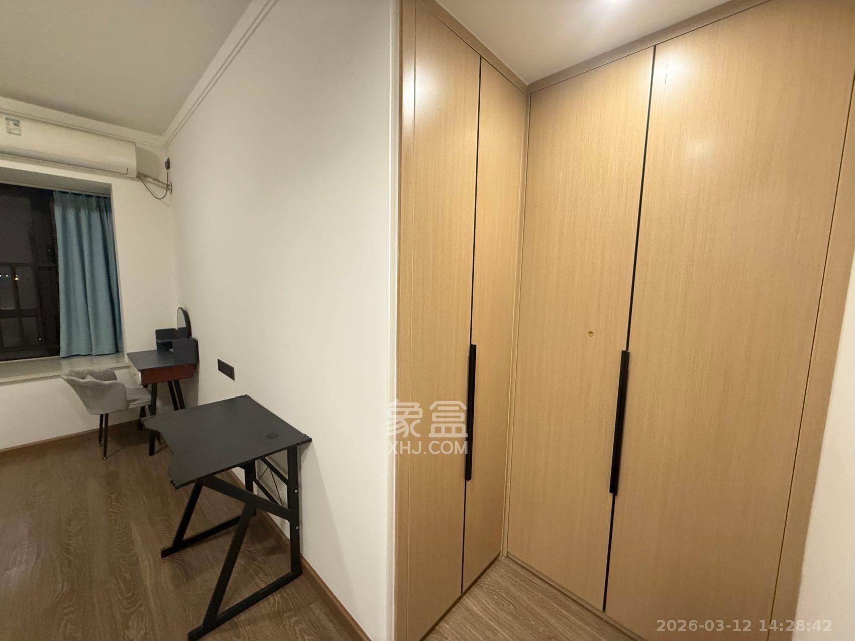 招商华发依云曦城 4室2厅2卫 2800.0元/月 招商华发依云曦城 4室2厅2卫 2800.0元/月室内图