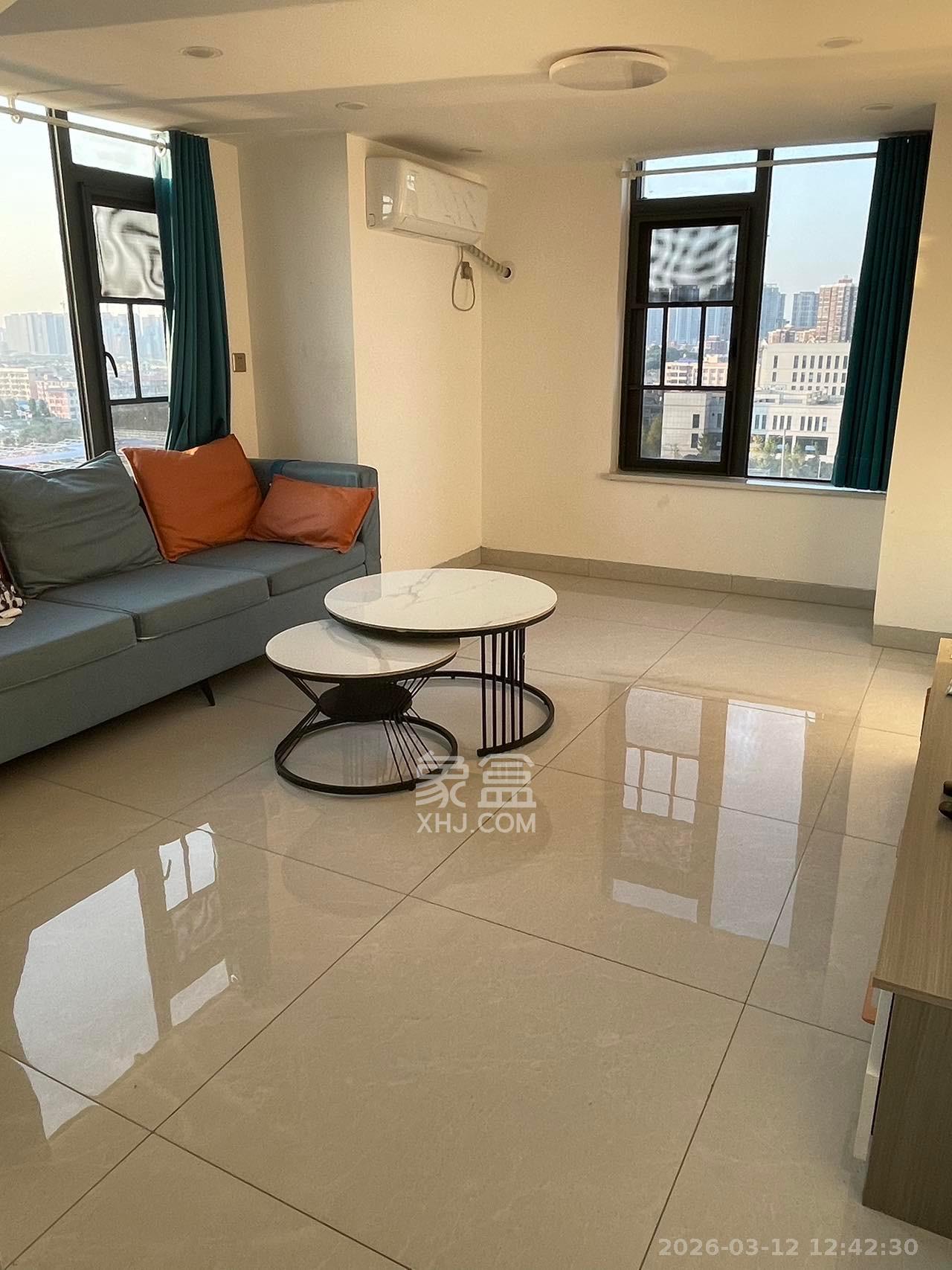 梅溪湖家居建材城  2室1厅1卫    2000.0元/月