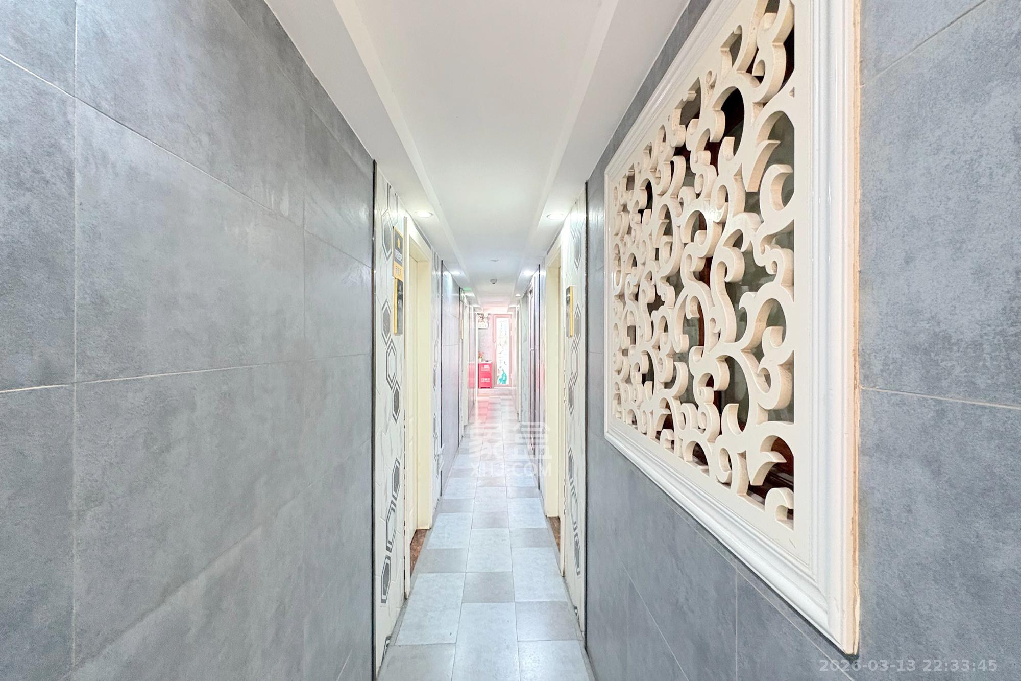 城市经典  4室2厅2卫    142.0万