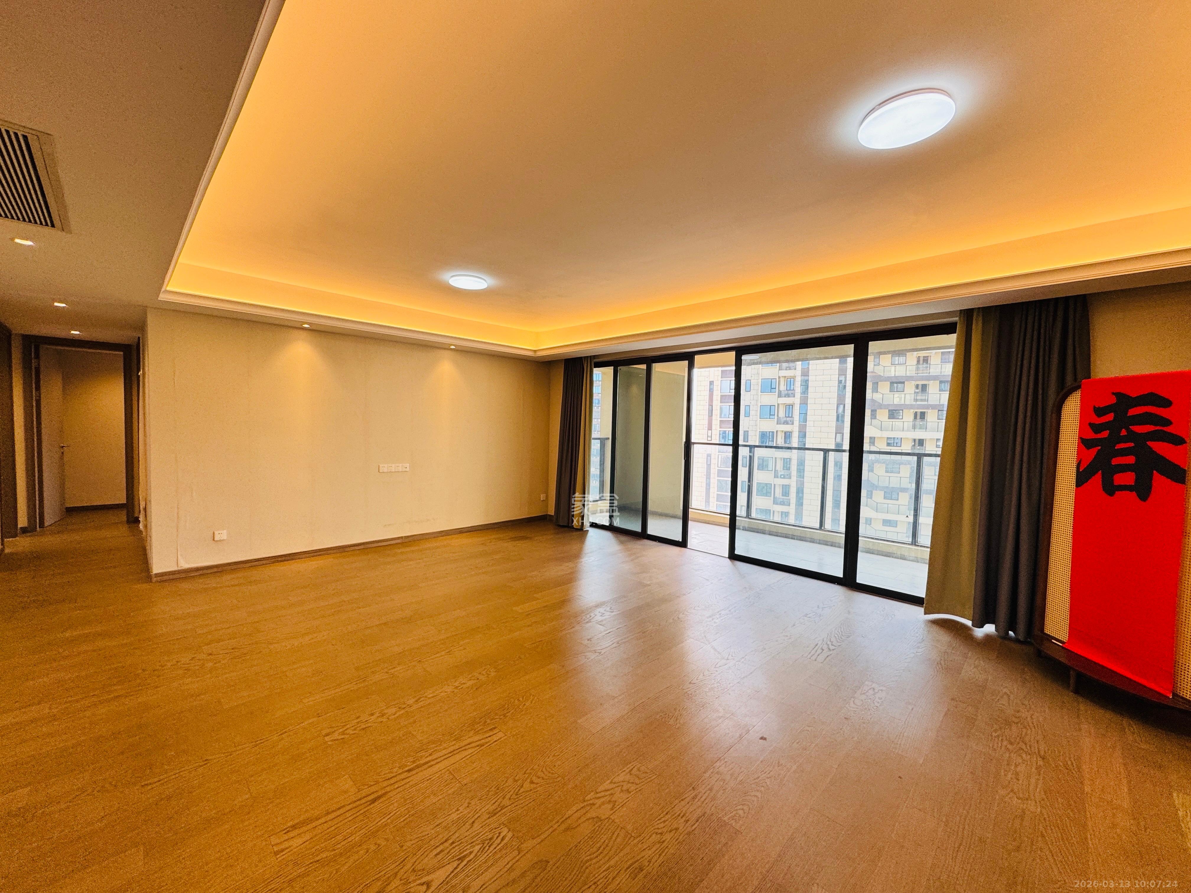 新力铂园（江山云著）  4室2厅2卫    4000.0元/月