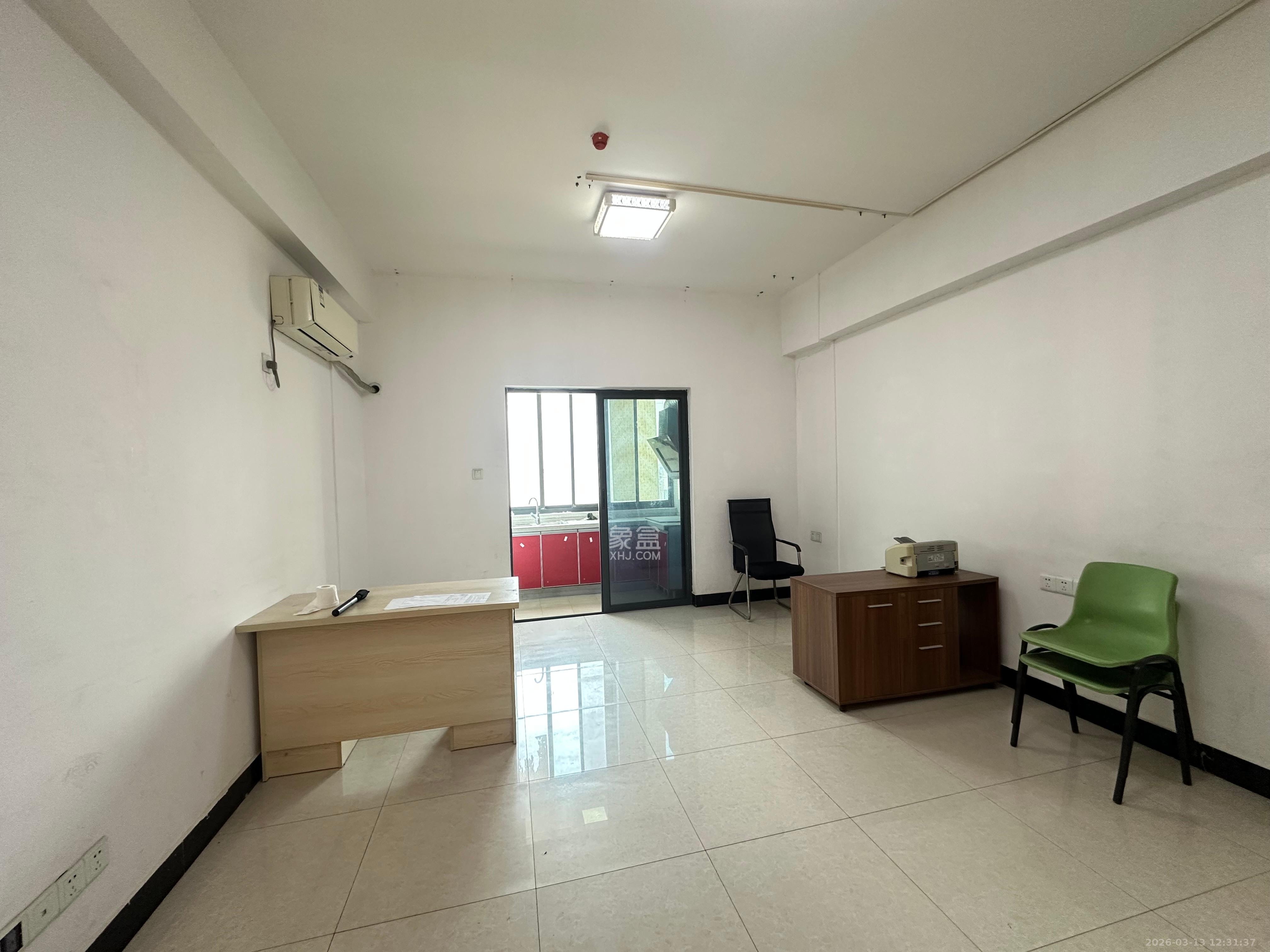 保利麓谷林语I区   48.51㎡      1500.0元/月室内图