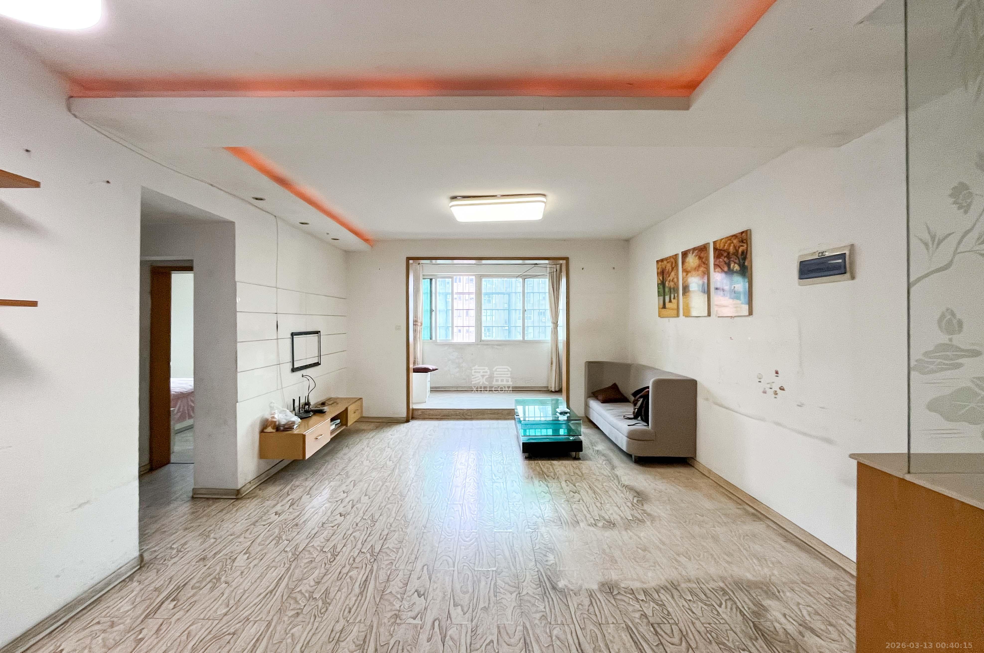 麓谷加州阳光  2室2厅1卫    56.5万