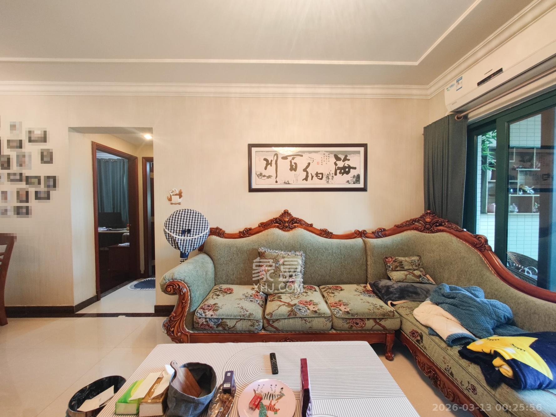 恒大城 2室2厅1卫 66.8万 恒大城 2室2厅1卫 66.8万客厅