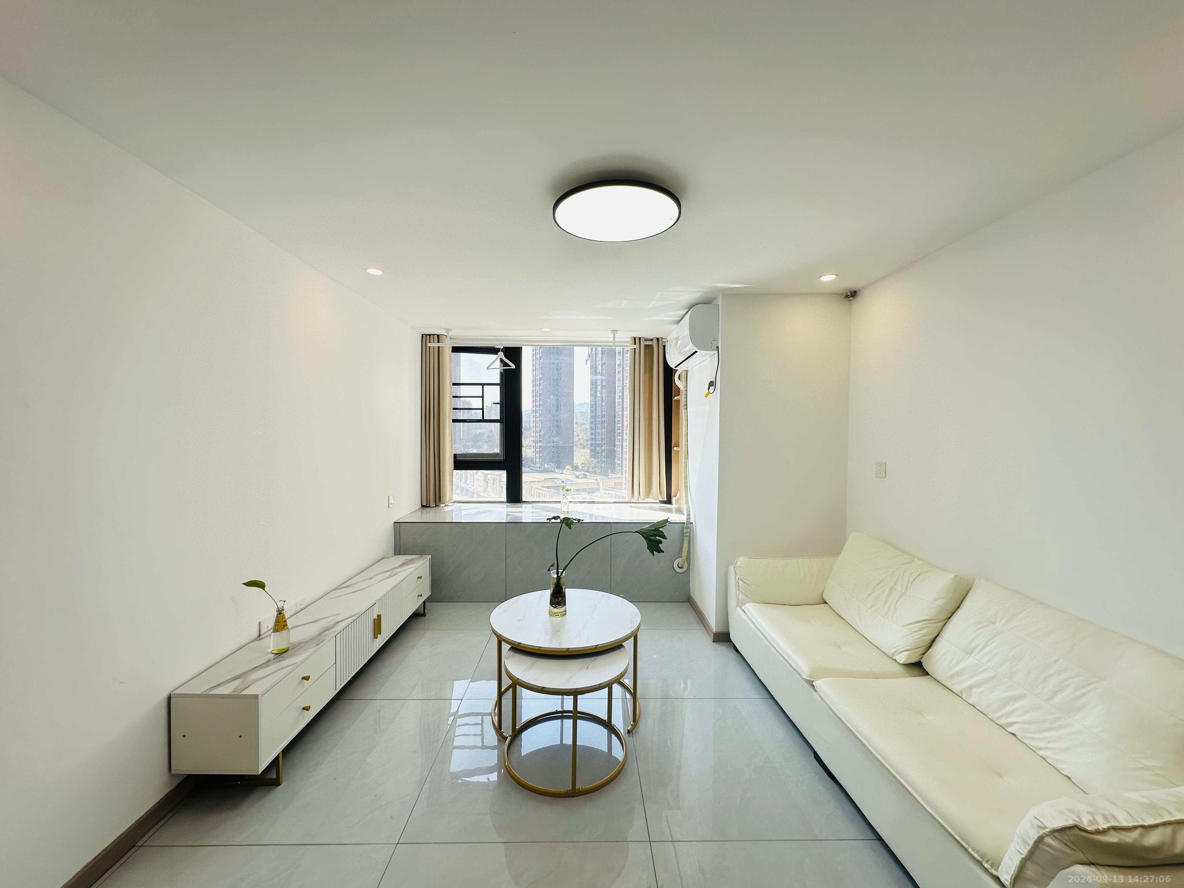 金茂建发泊悦  2室1厅1卫    2000.0元/月