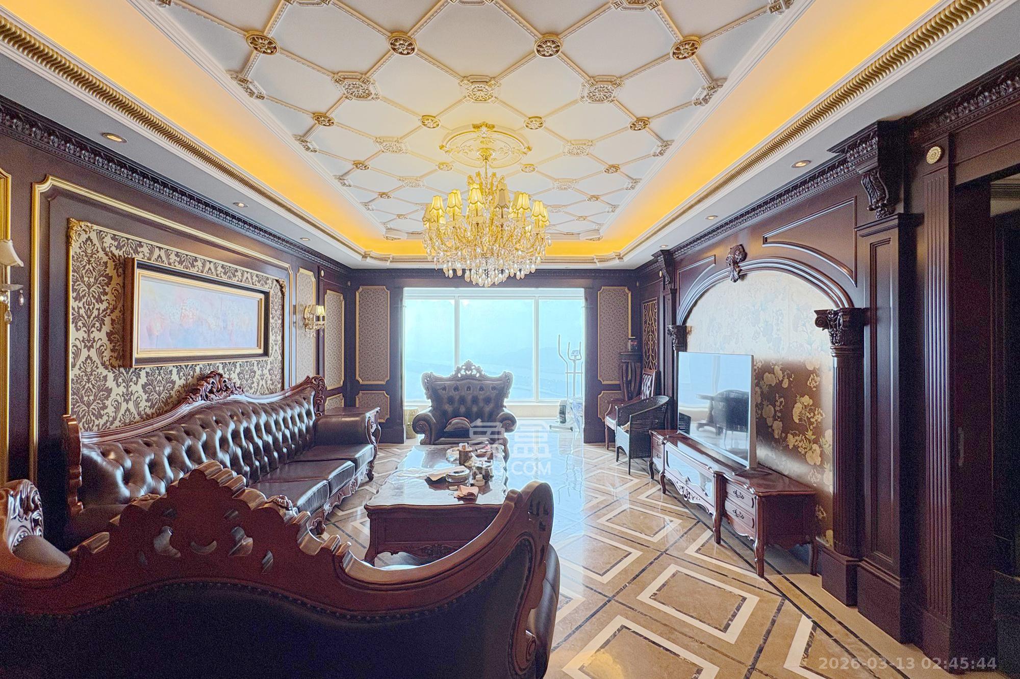 万达公馆  4室2厅5卫    480.0万