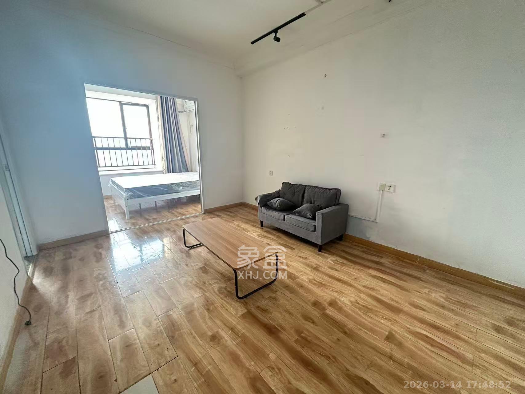 星宇V立方（旭和大厦）  1室1厅1卫    1600.0元/月