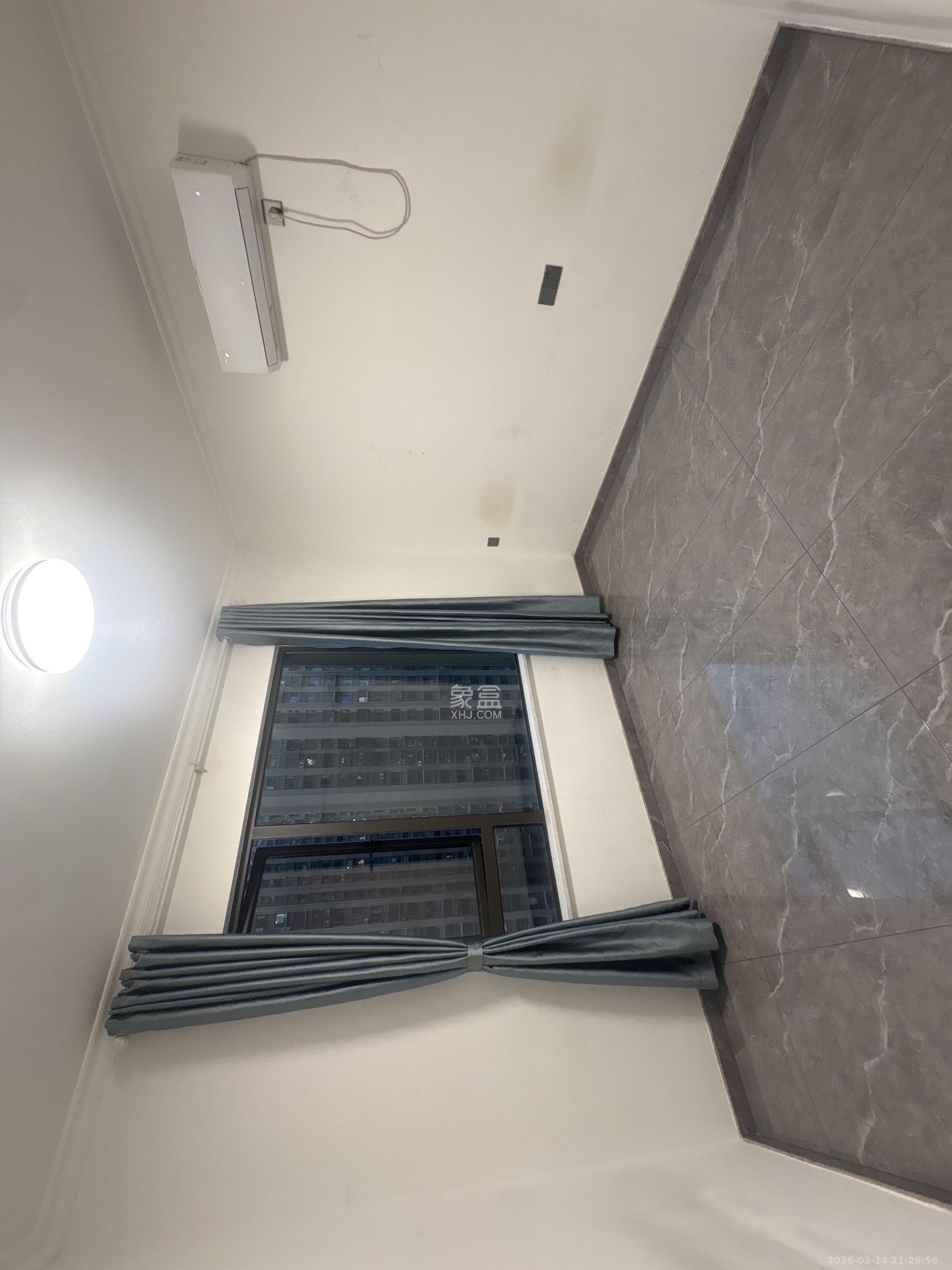 东合新苑  3室2厅1卫    2700.0元/月