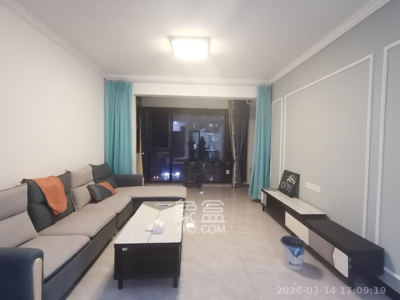 中国铁建梅溪青秀一期  3室2厅2卫    3000.0元/月