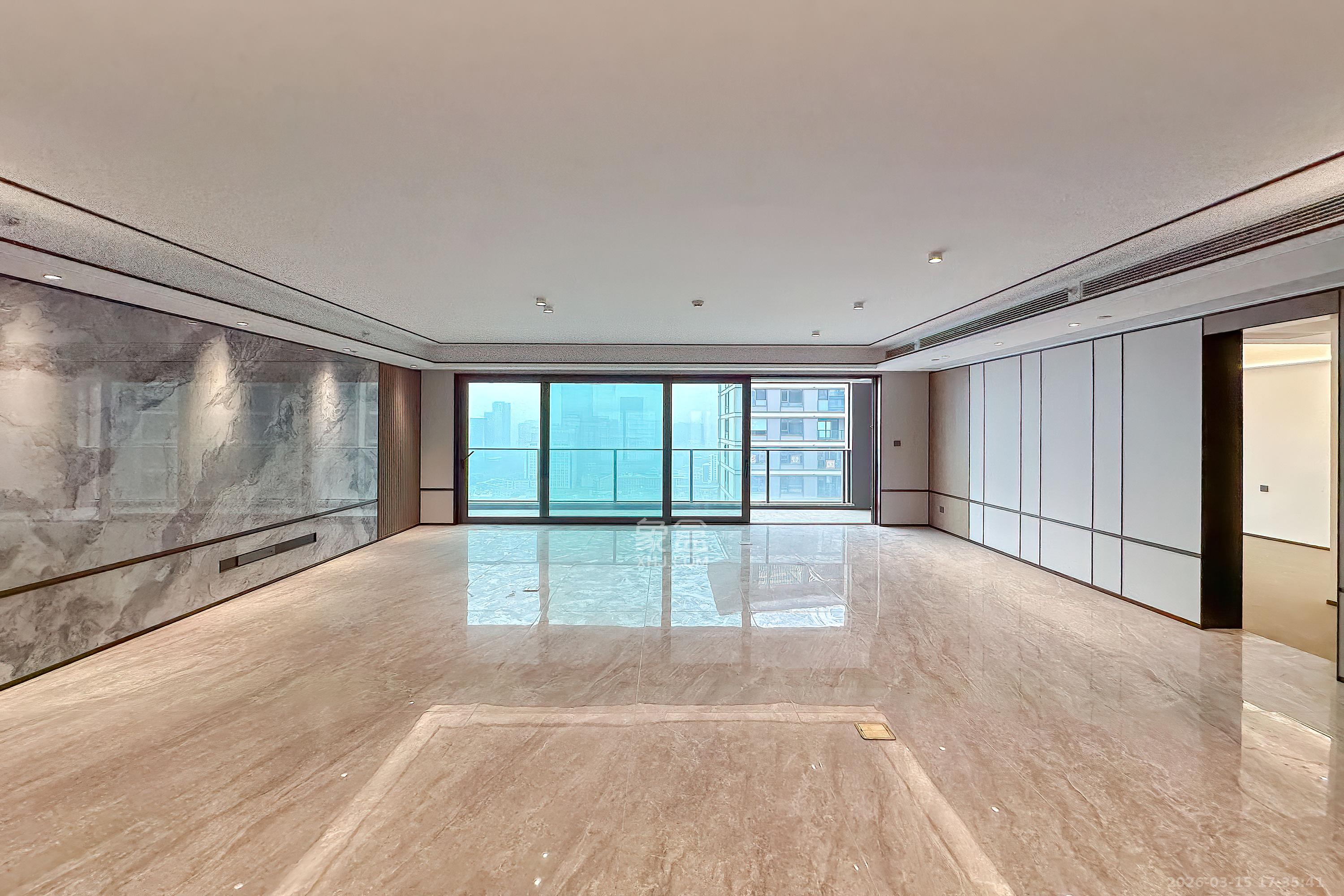 建发养云  4室2厅2卫    520.0万