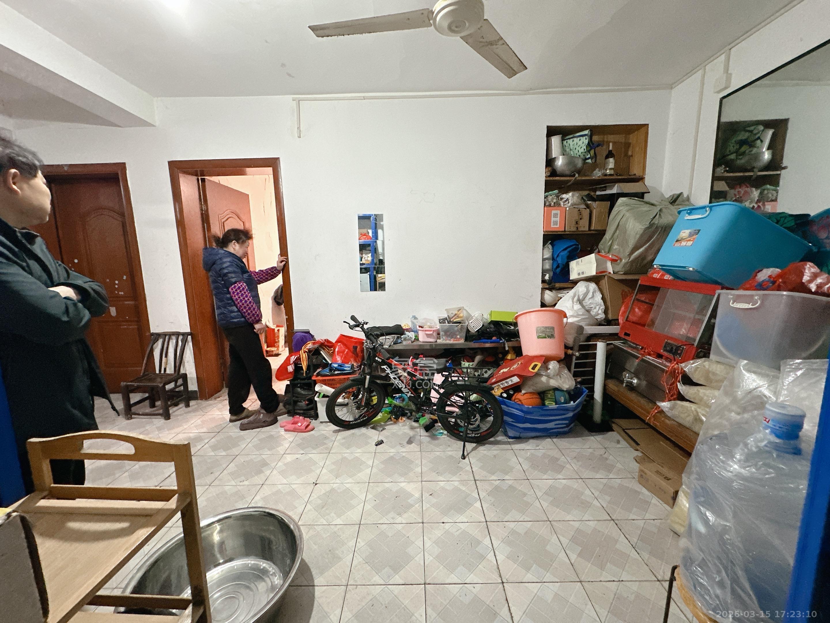 吉景小区  3室1厅1卫    49.0万