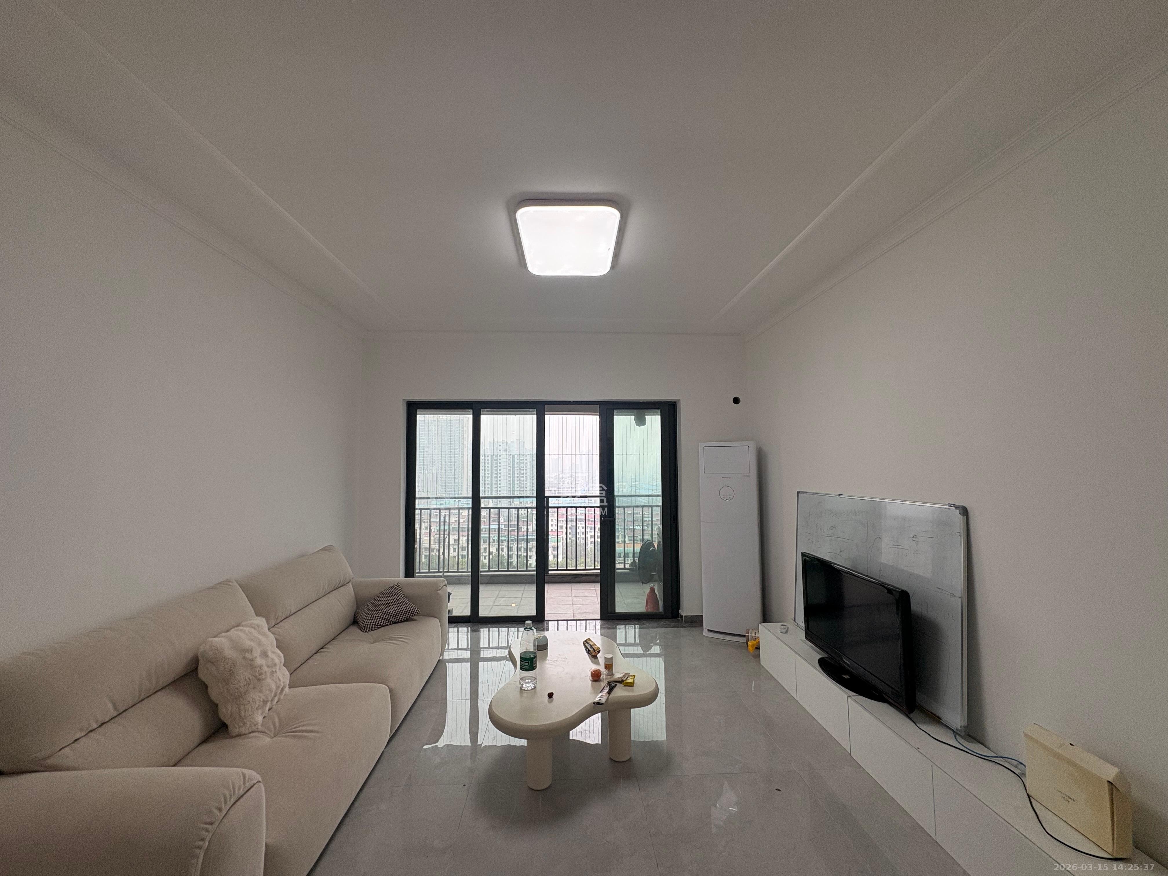 富力芙蓉新天地  3室1厅2卫    3600.0元/月