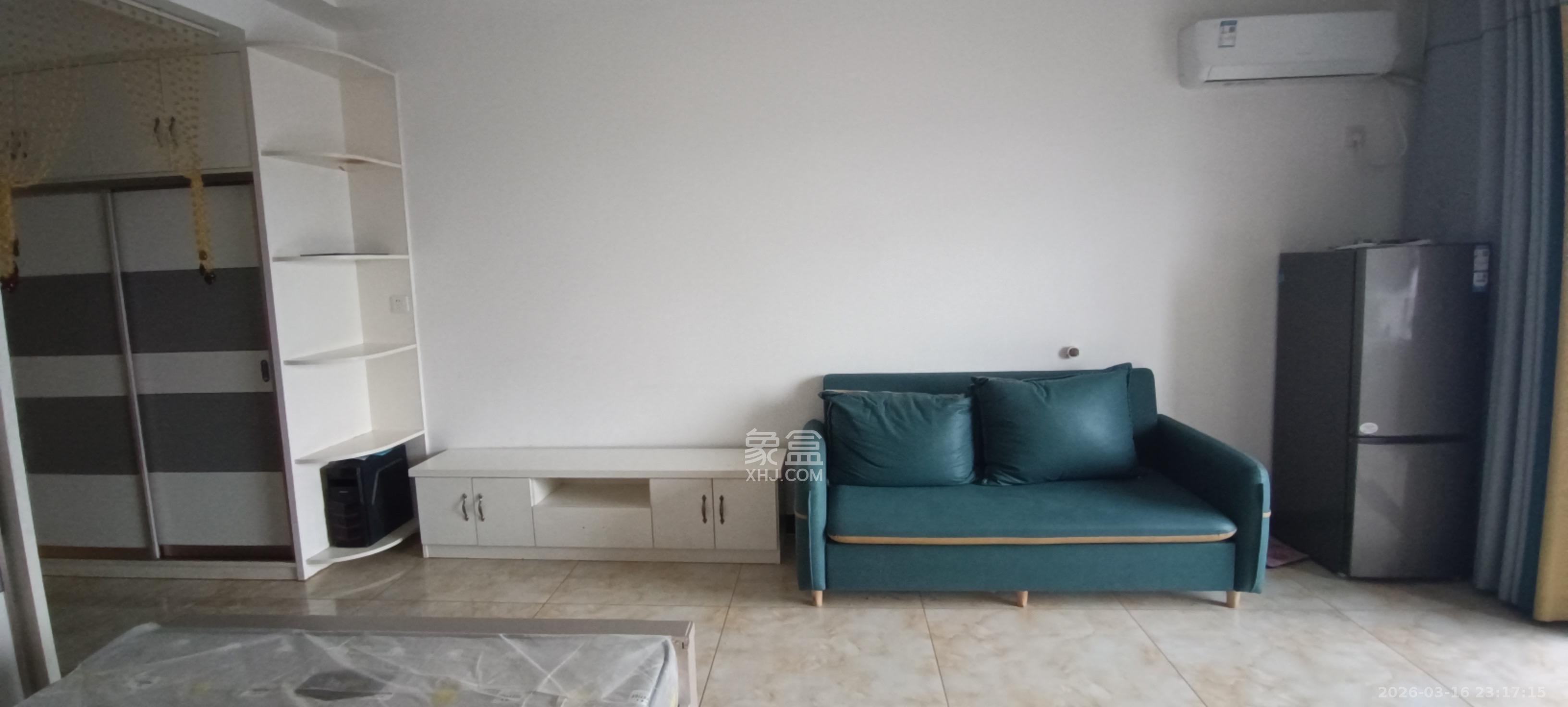 保利麓谷林语I区   49.24㎡      1600.0元/月室内图