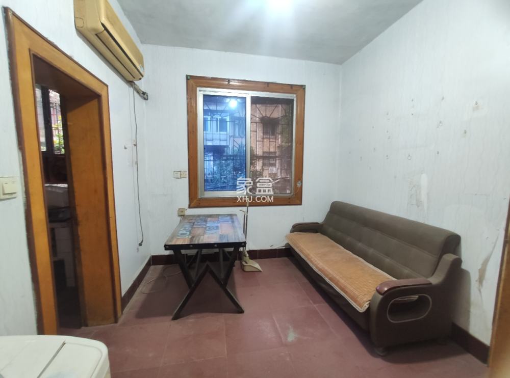 601罗家冲  1室1厅1卫    8.0万